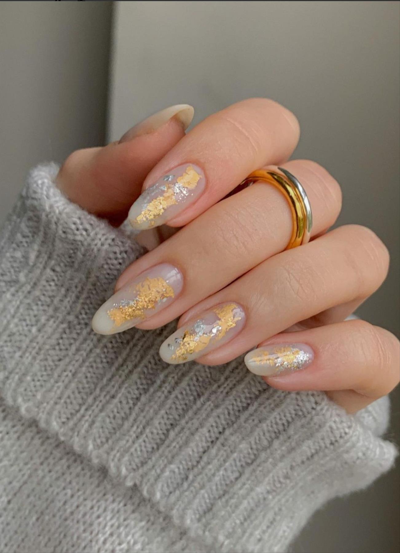 Glitter New Year's nails to Sparkly Start to 2022