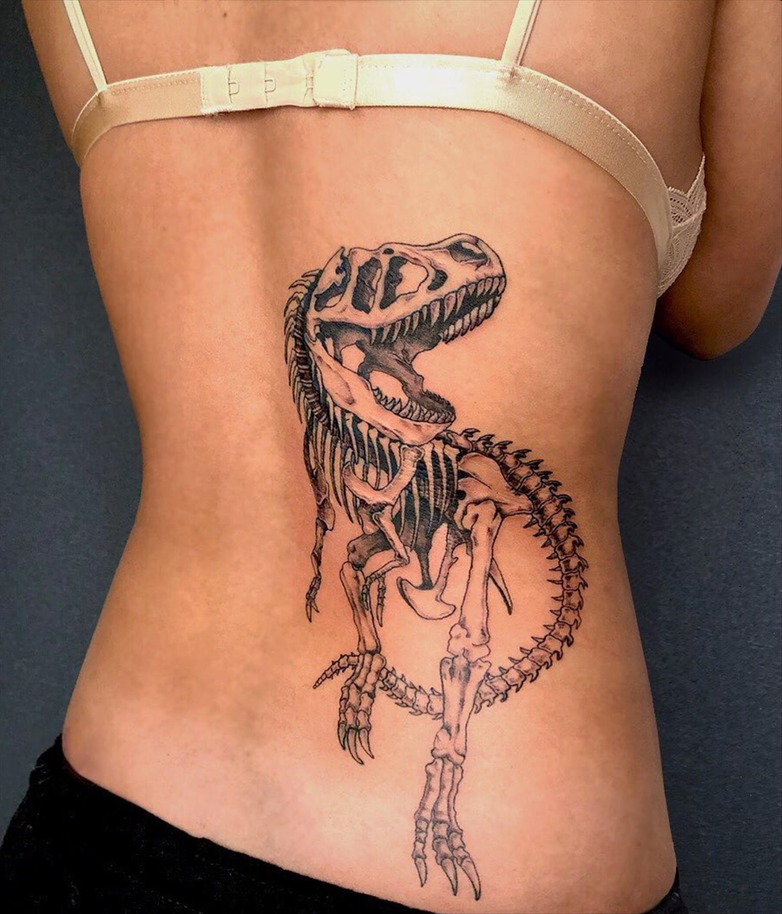  Pretty back tattoos for women inspirations 