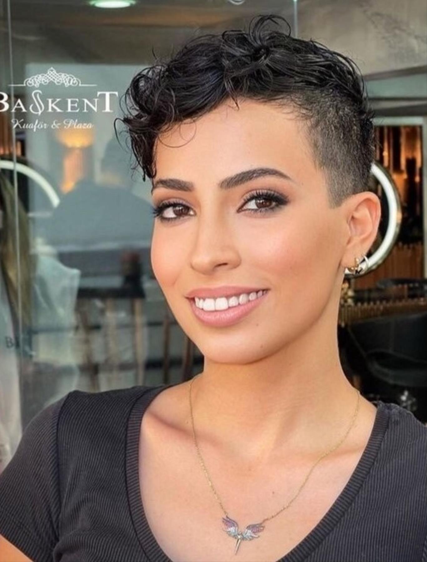 Top short pixie haircut for thick hair 2021 to be cool