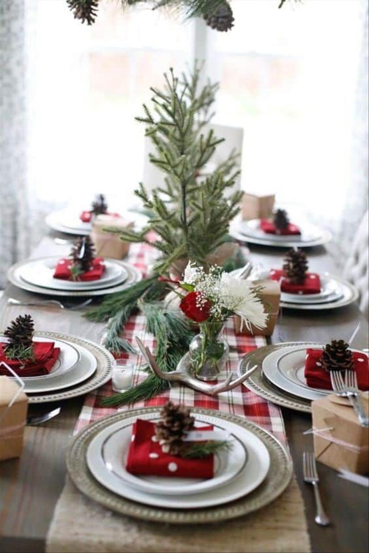 Merry Christmas Table Setting Ideas for Holiday Cheer