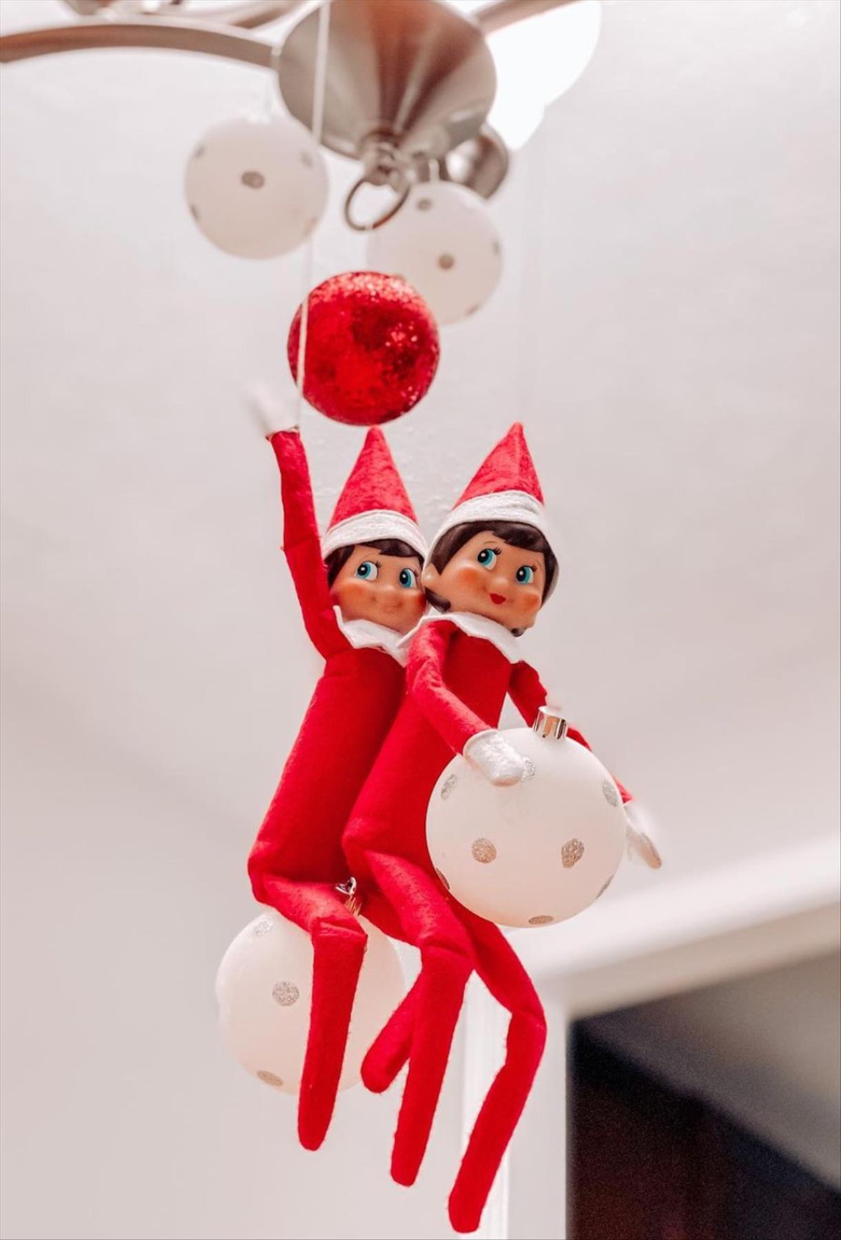 Funny Elf on the shelf ideas for Christmas decoration 2021