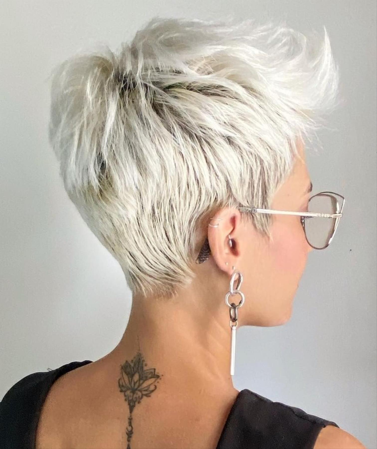 Top short pixie haircut for thick hair 2021 to be cool