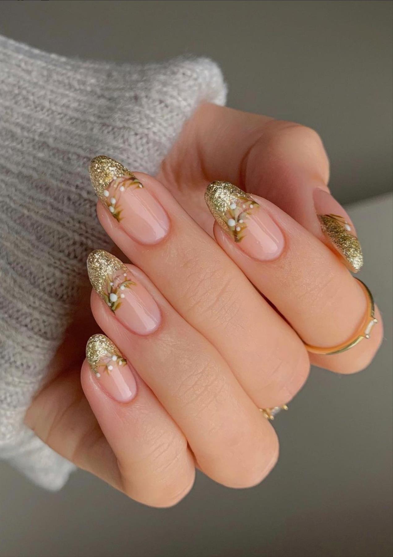 Glitter New Year's nails to Sparkly Start to 2022