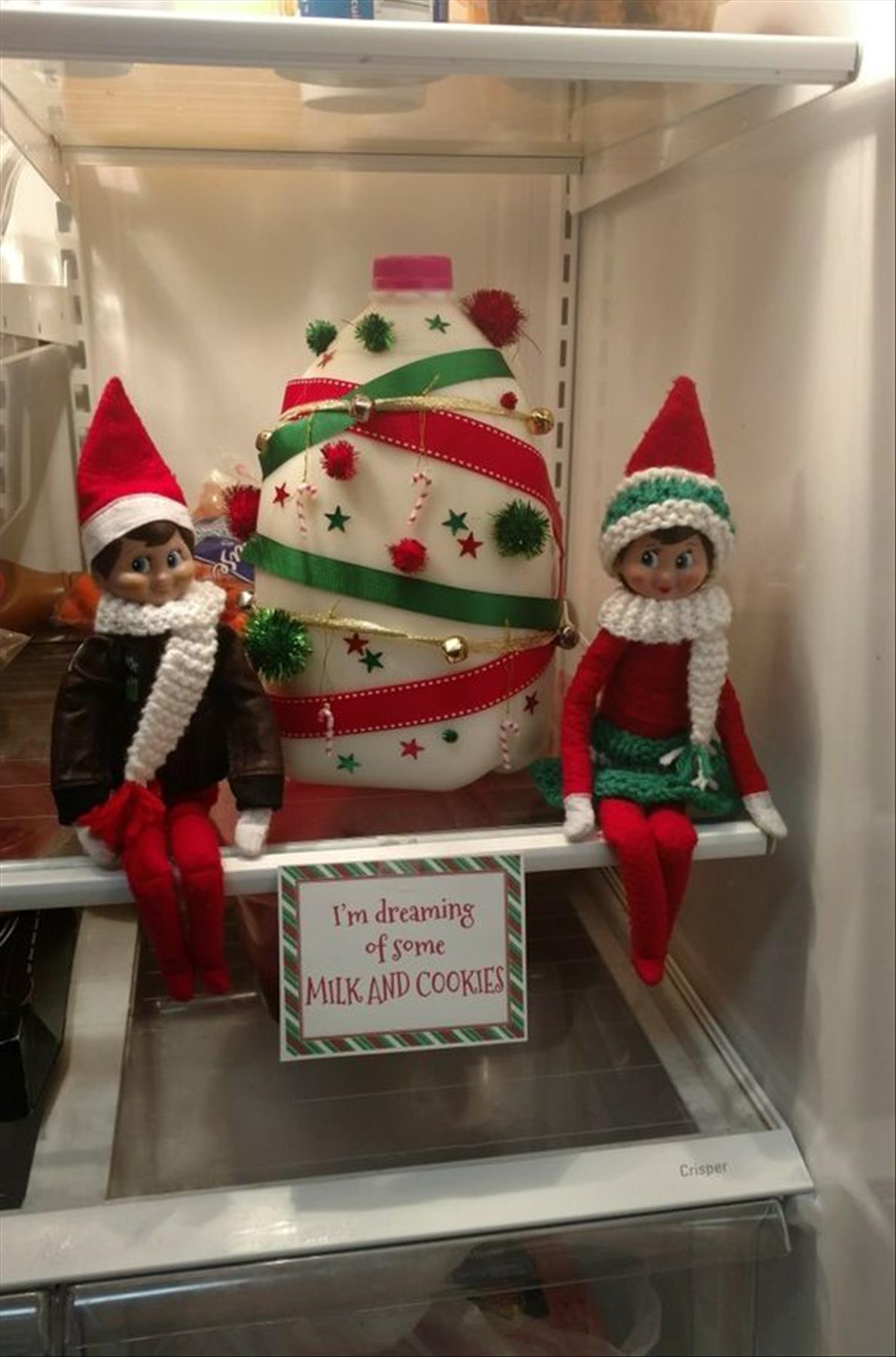 Funny Elf on the shelf ideas for Christmas decoration 2021