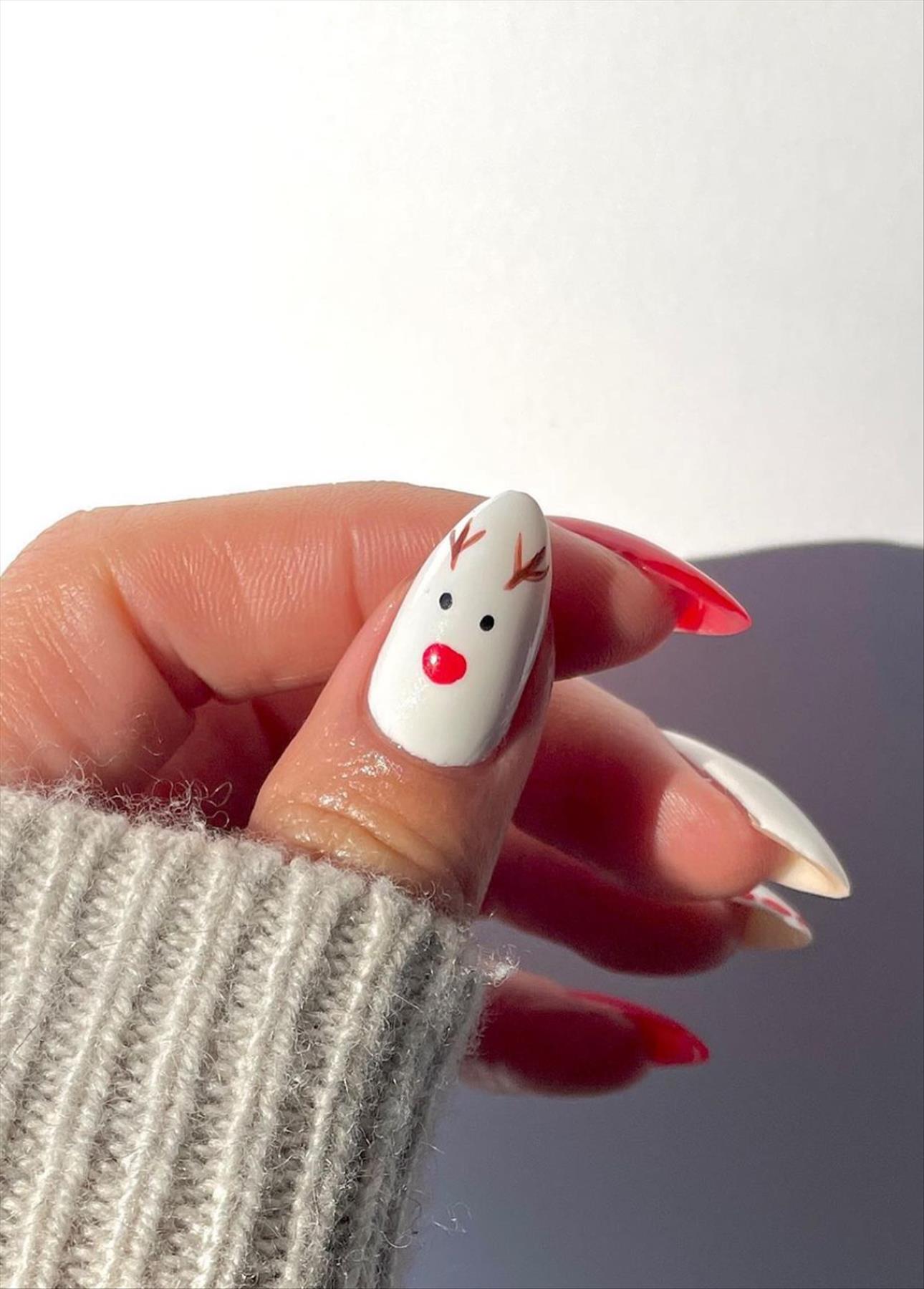 Best Christmas nail design for Winter Holiday 2021