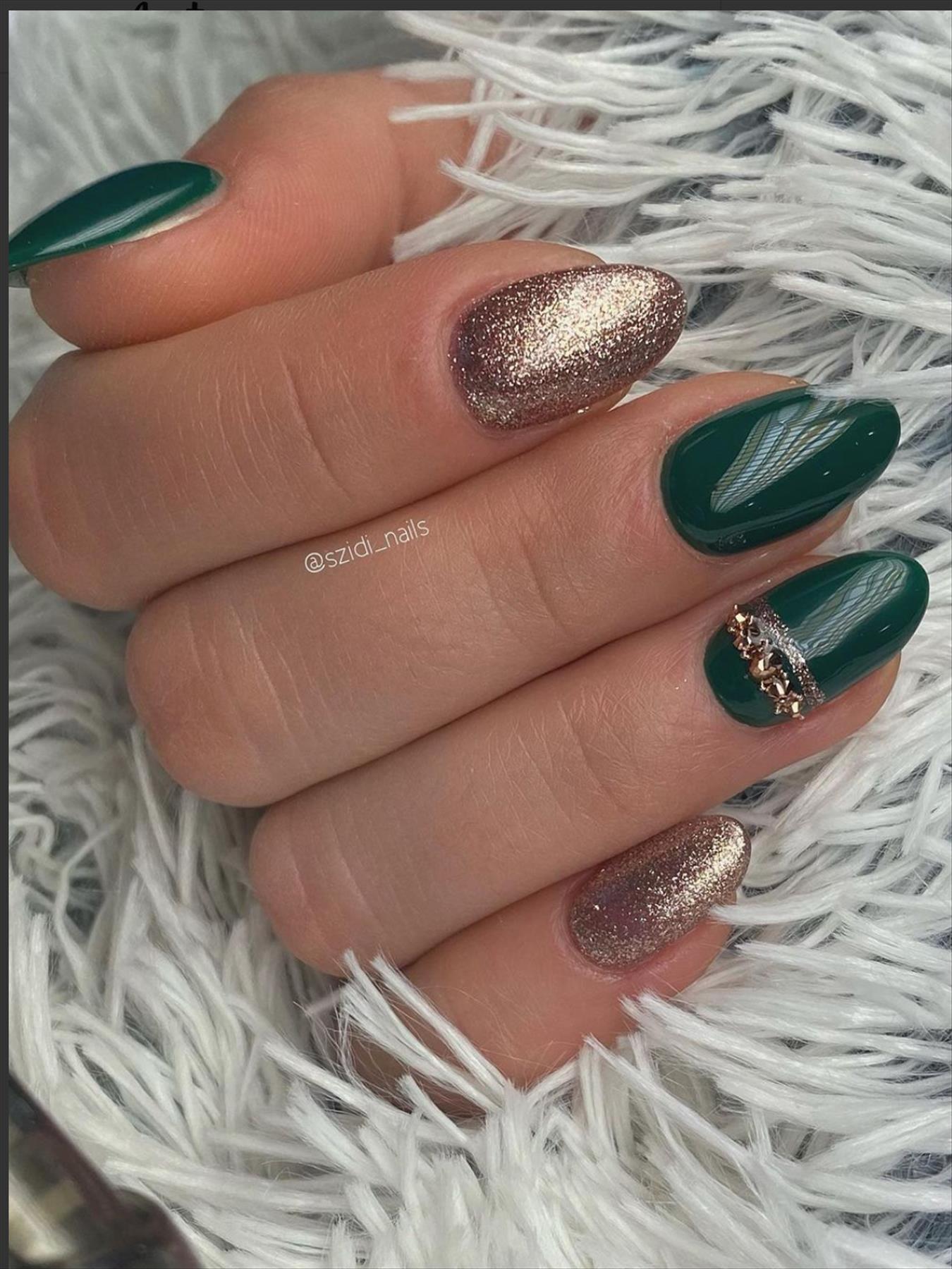 Glitter New Year's nails to Sparkly Start to 2022