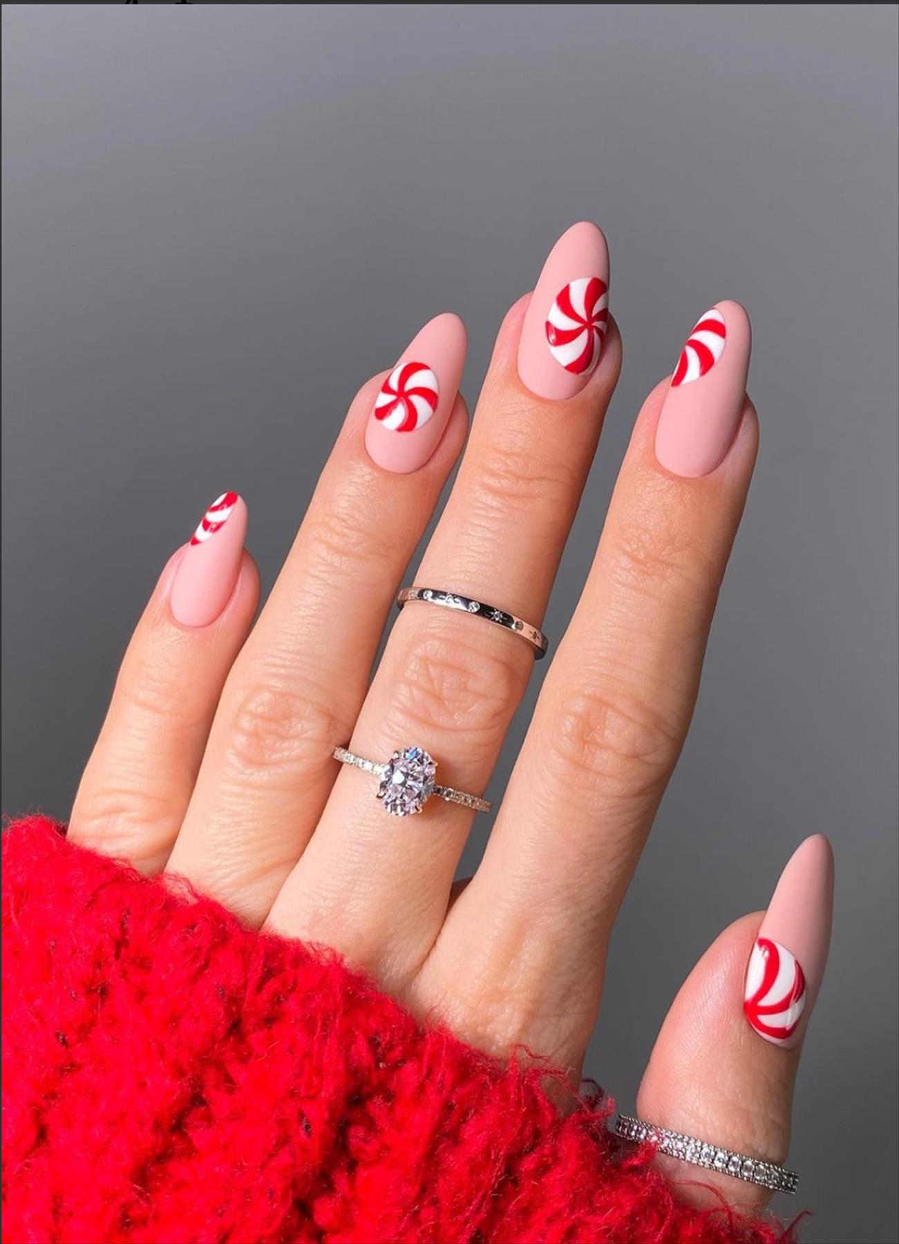 Best Christmas nail design for Winter Holiday 2021