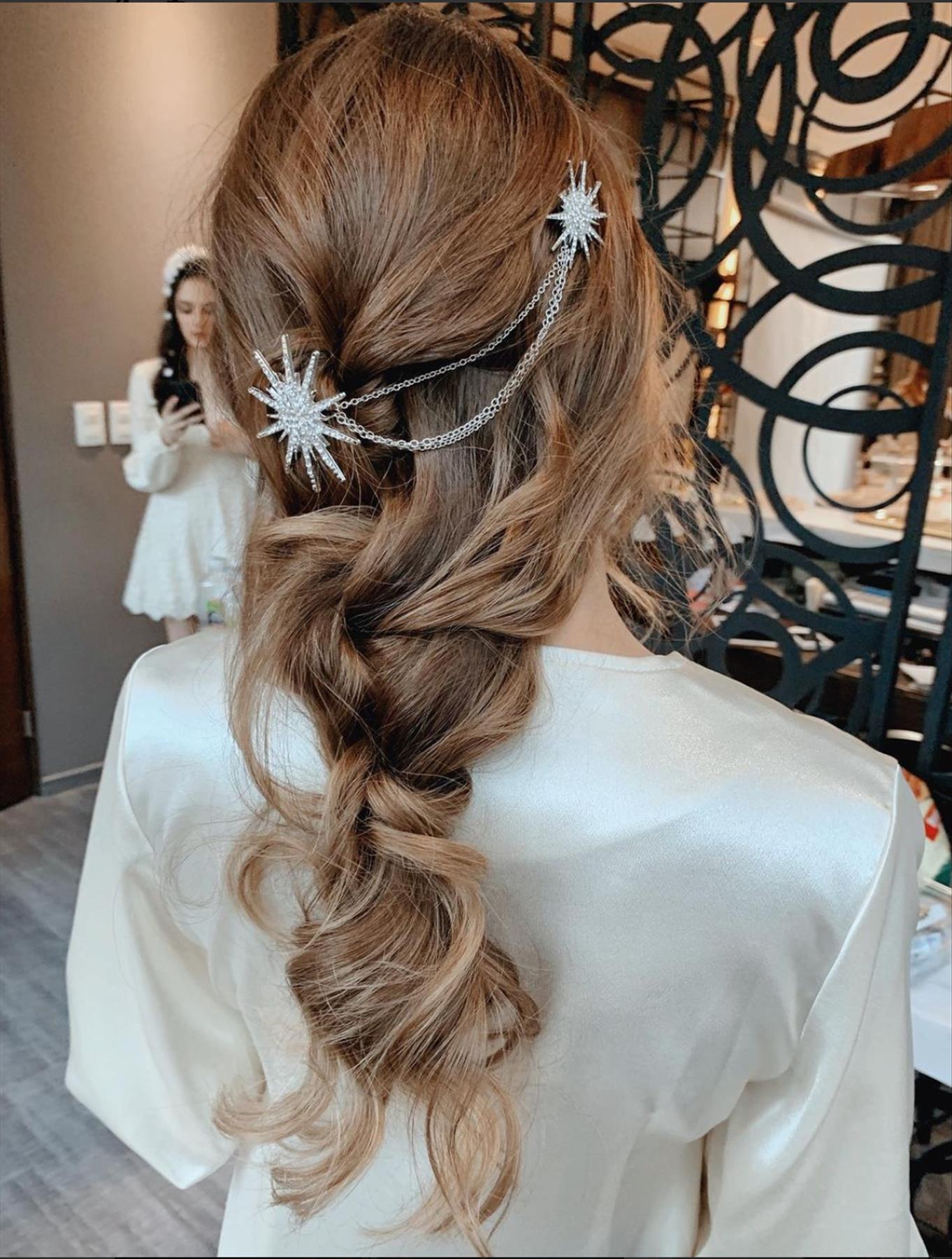 Stunning Prom Updos for Long Hair in 2022 to Steal the Show