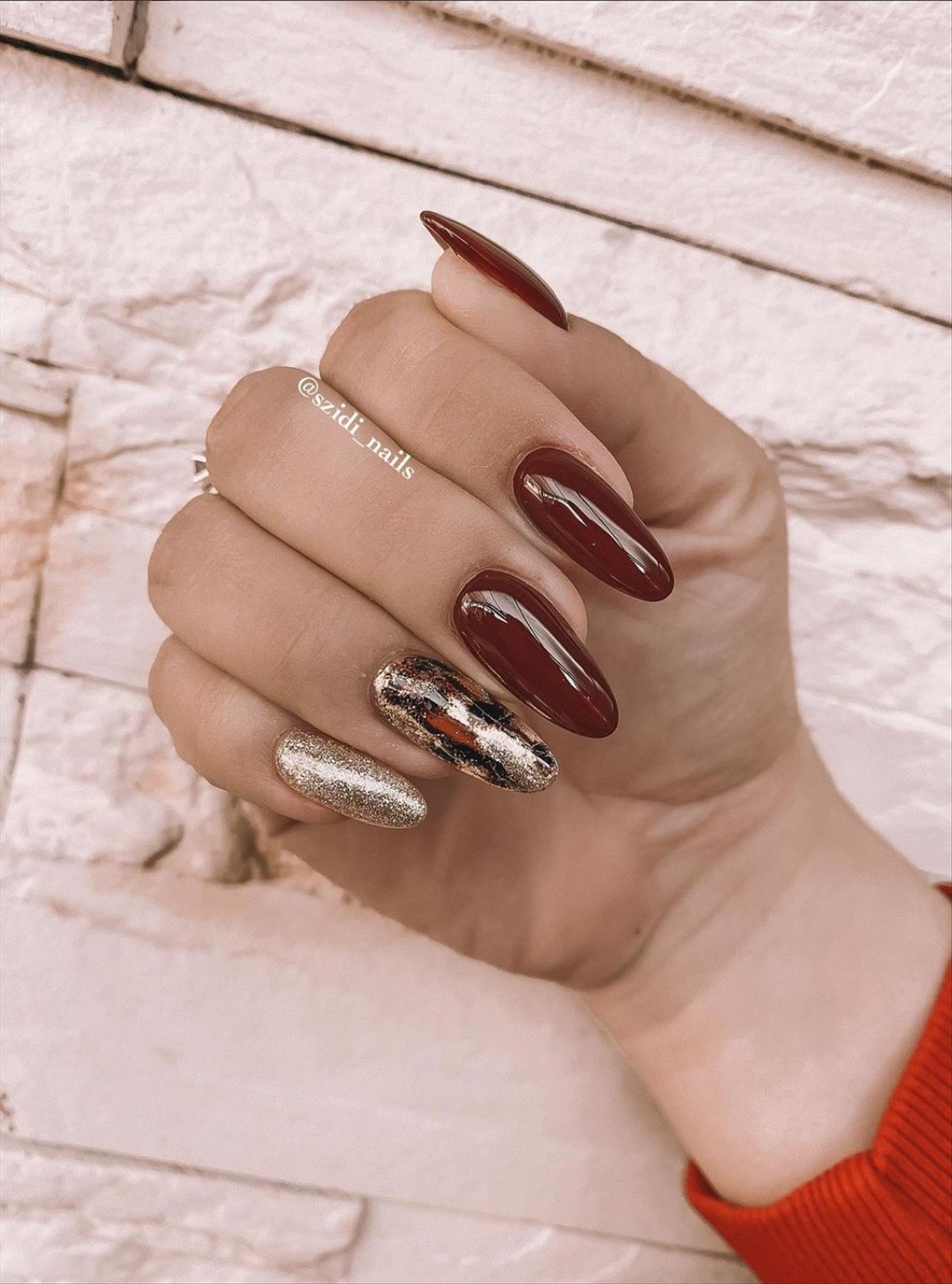 Glitter New Year's nails to Sparkly Start to 2022