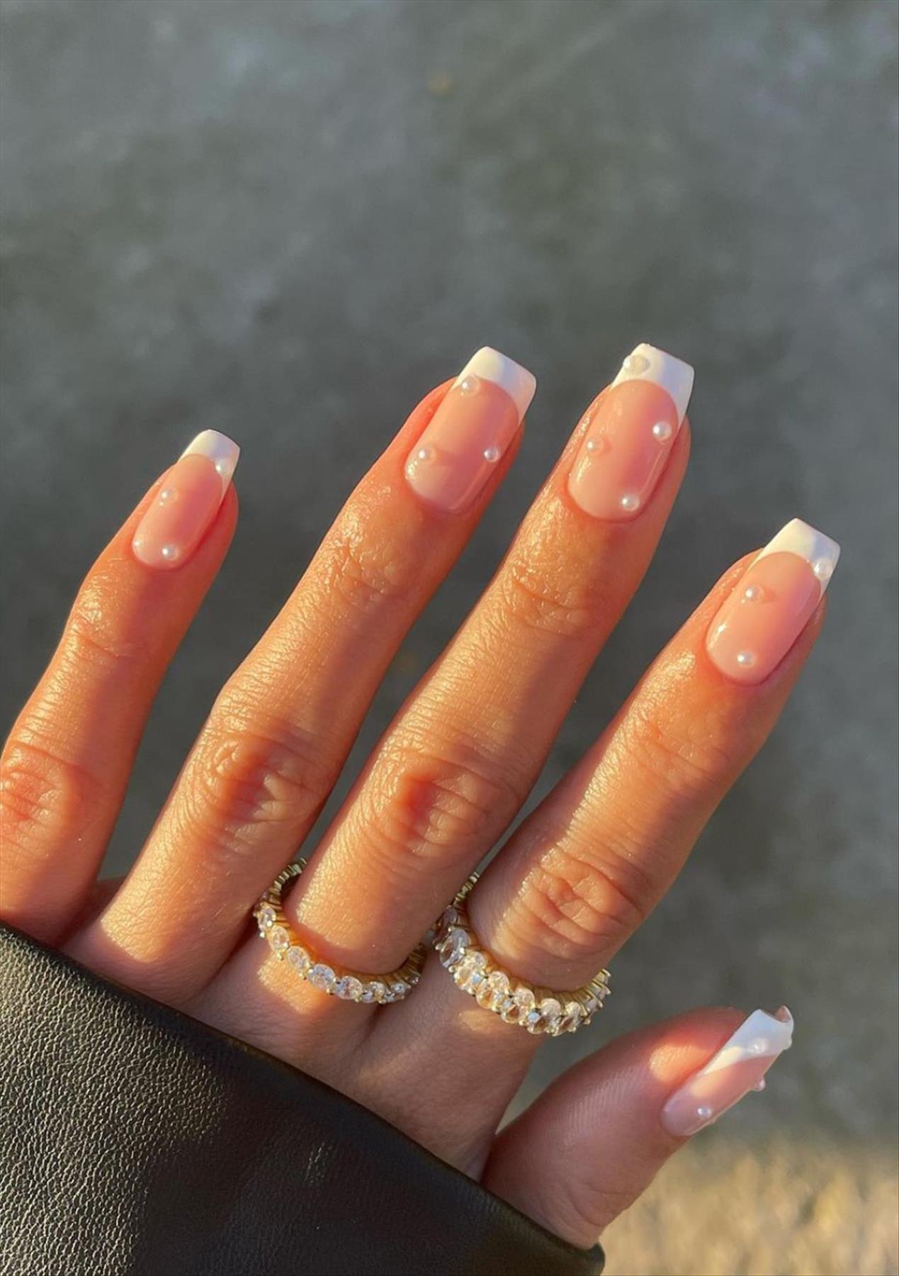 Best Short French tip coffin nails for Spring nails 2022 trends