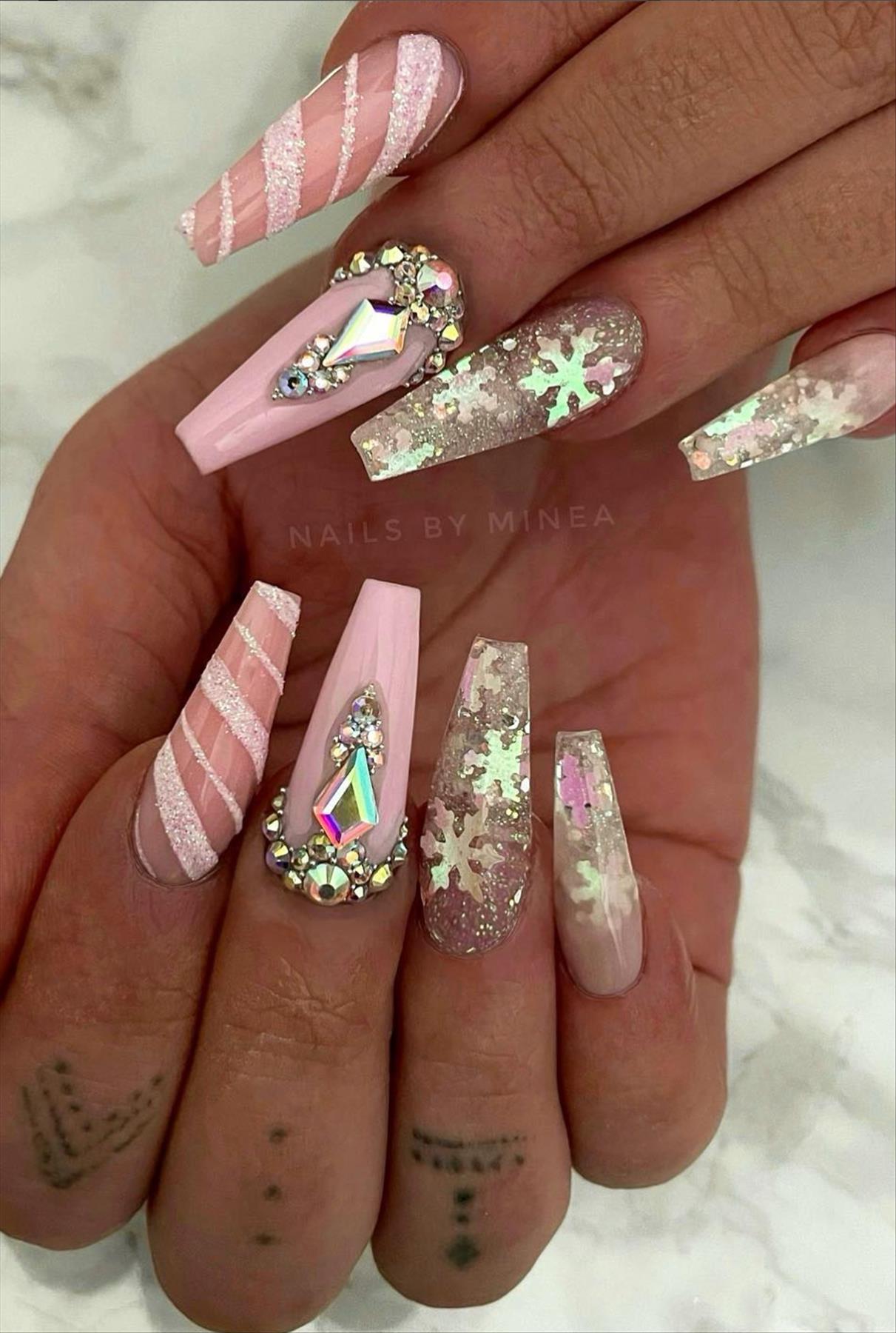 Best glitter ombre nails design ideas that are trending