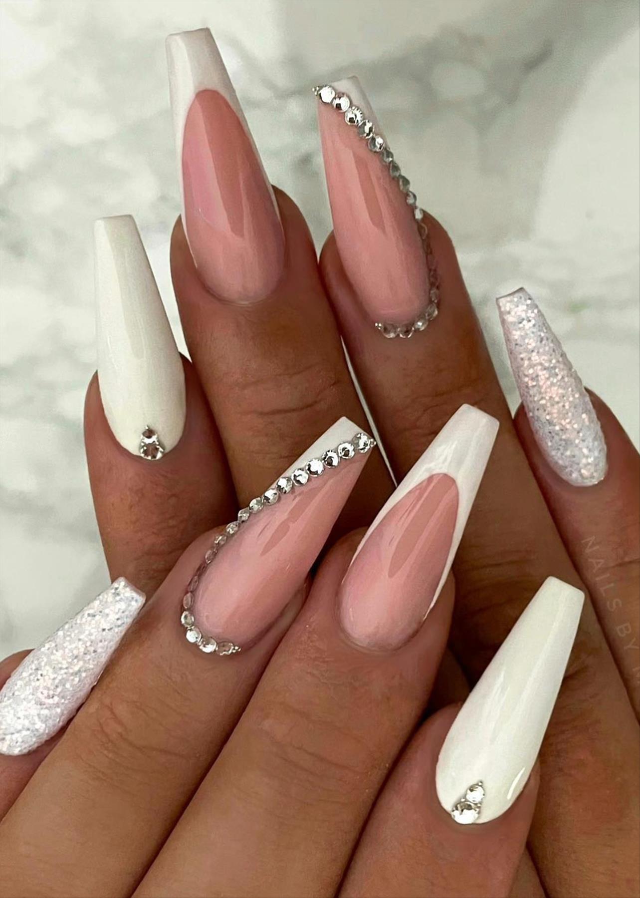 Best glitter ombre nails design ideas that are trending