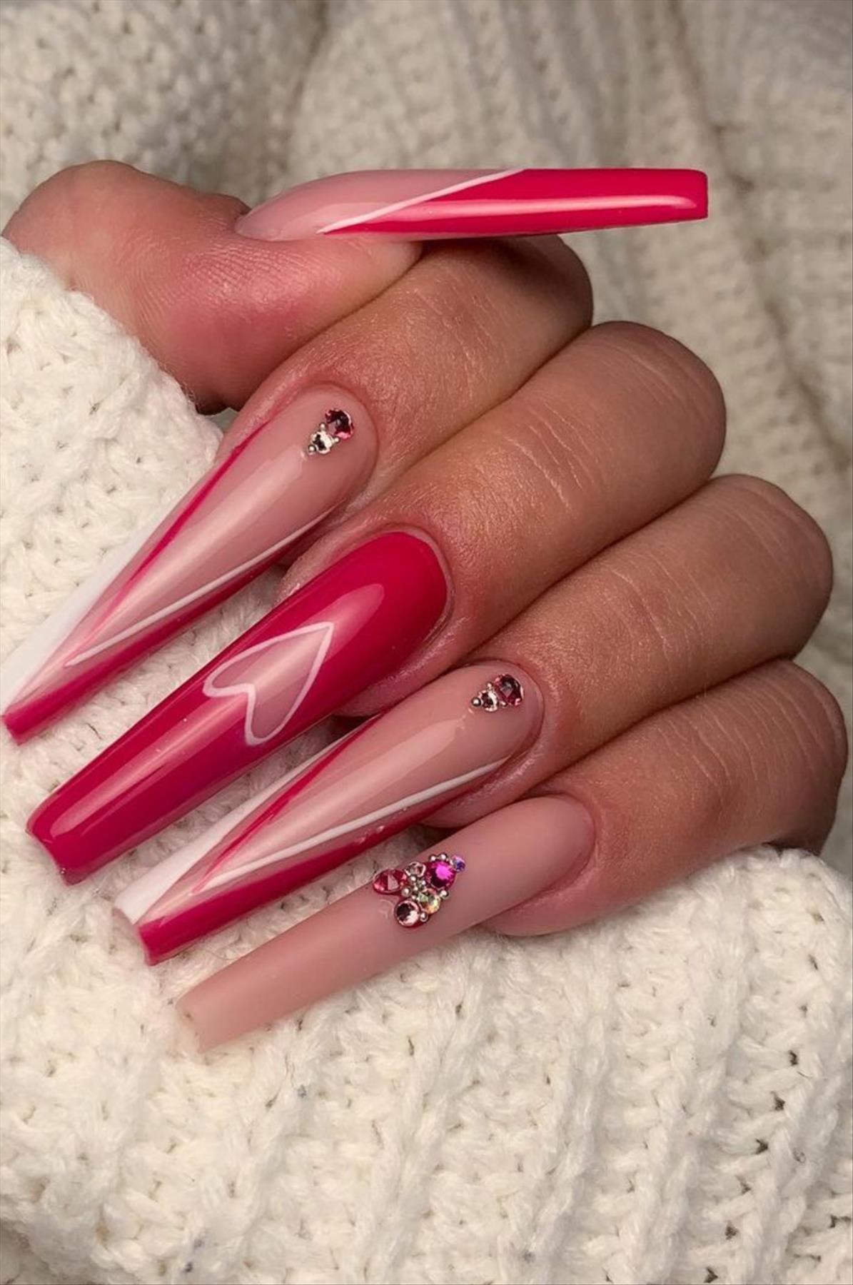 Romantic Heart Nail Art Perfect For Valentine's Manicures 2022