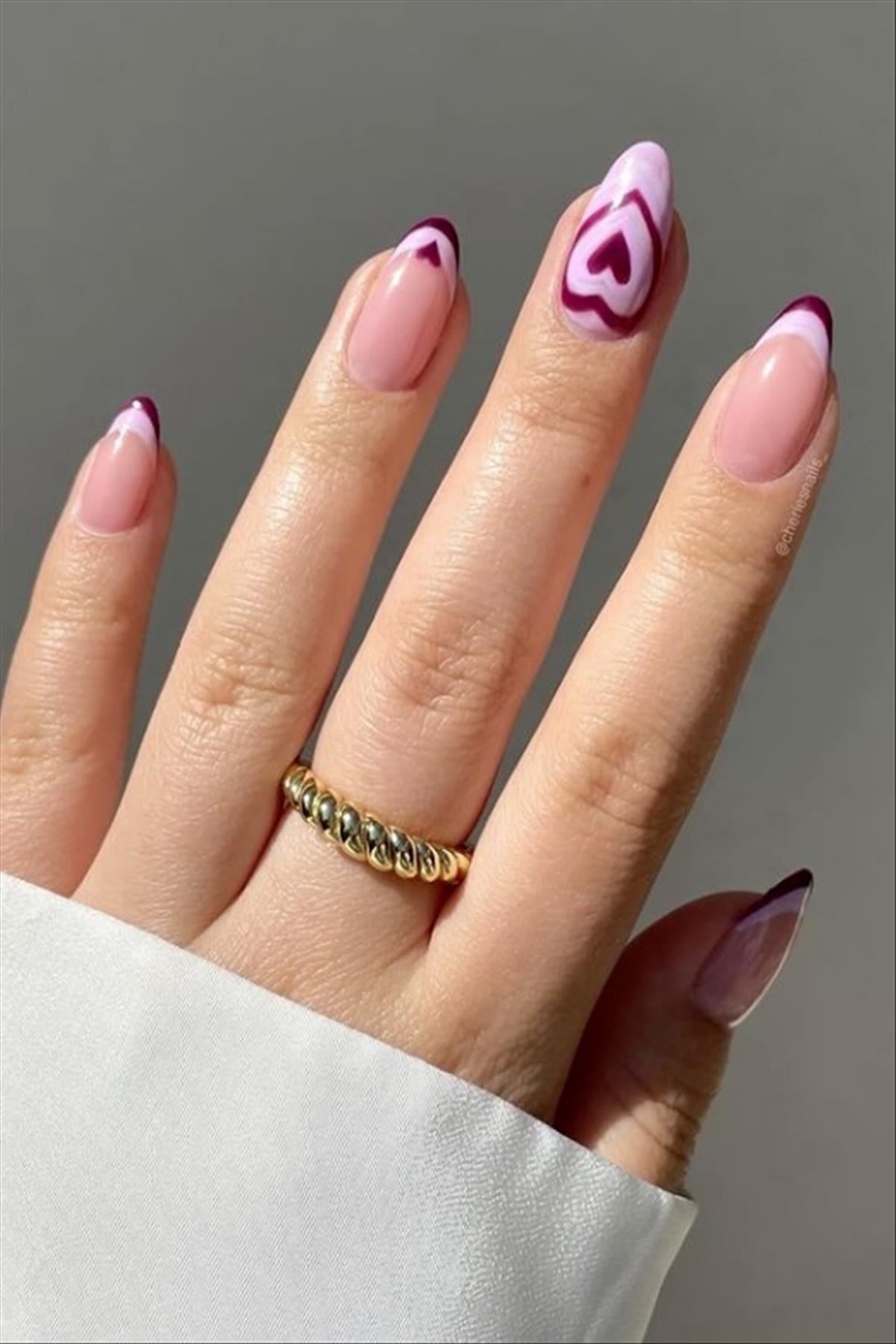 Romantic Valentine's Day nails for 14th February nails 2022