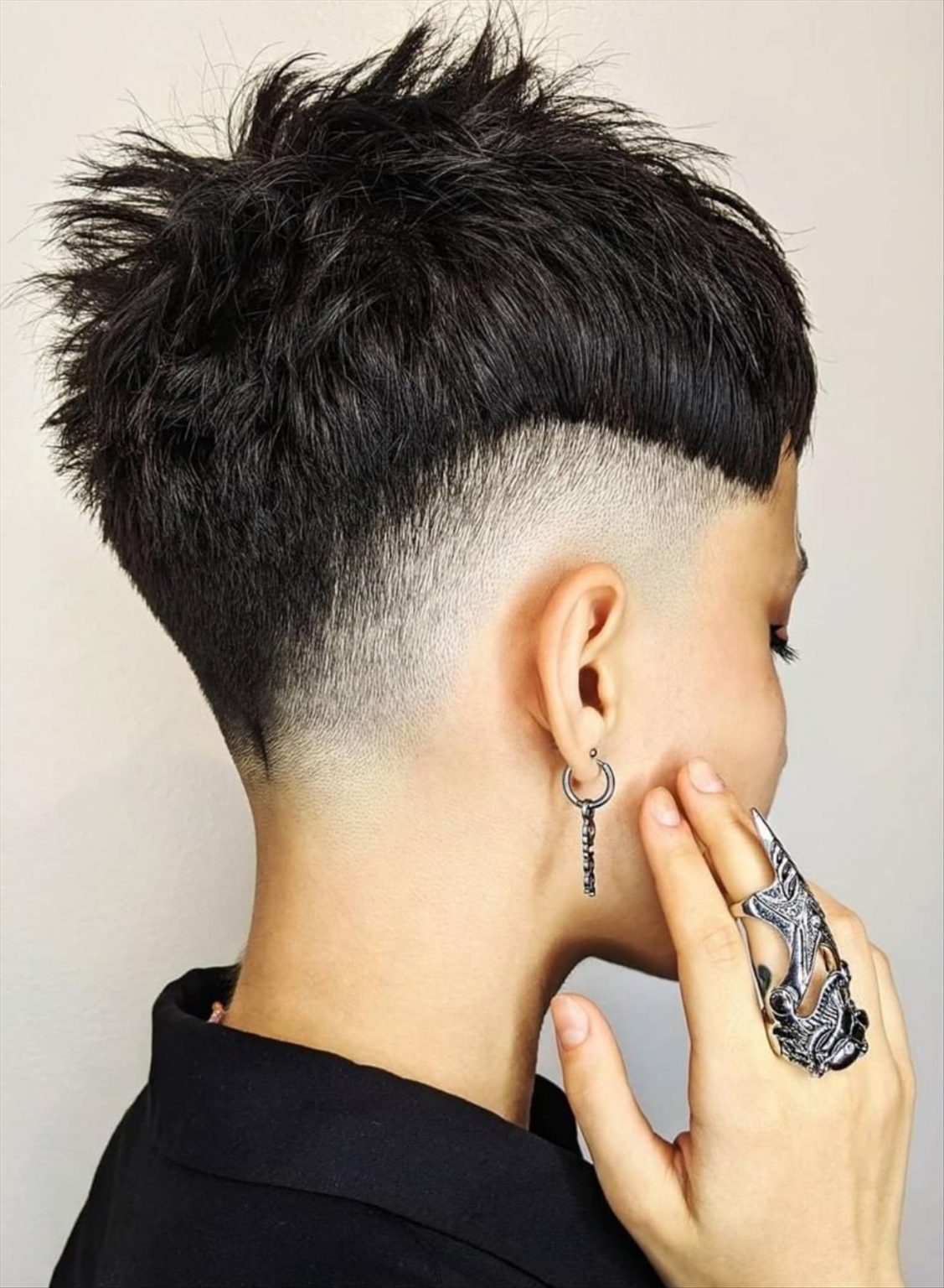 32 Cool short pixie hairstyles for women 2022 - Mycozylive.com