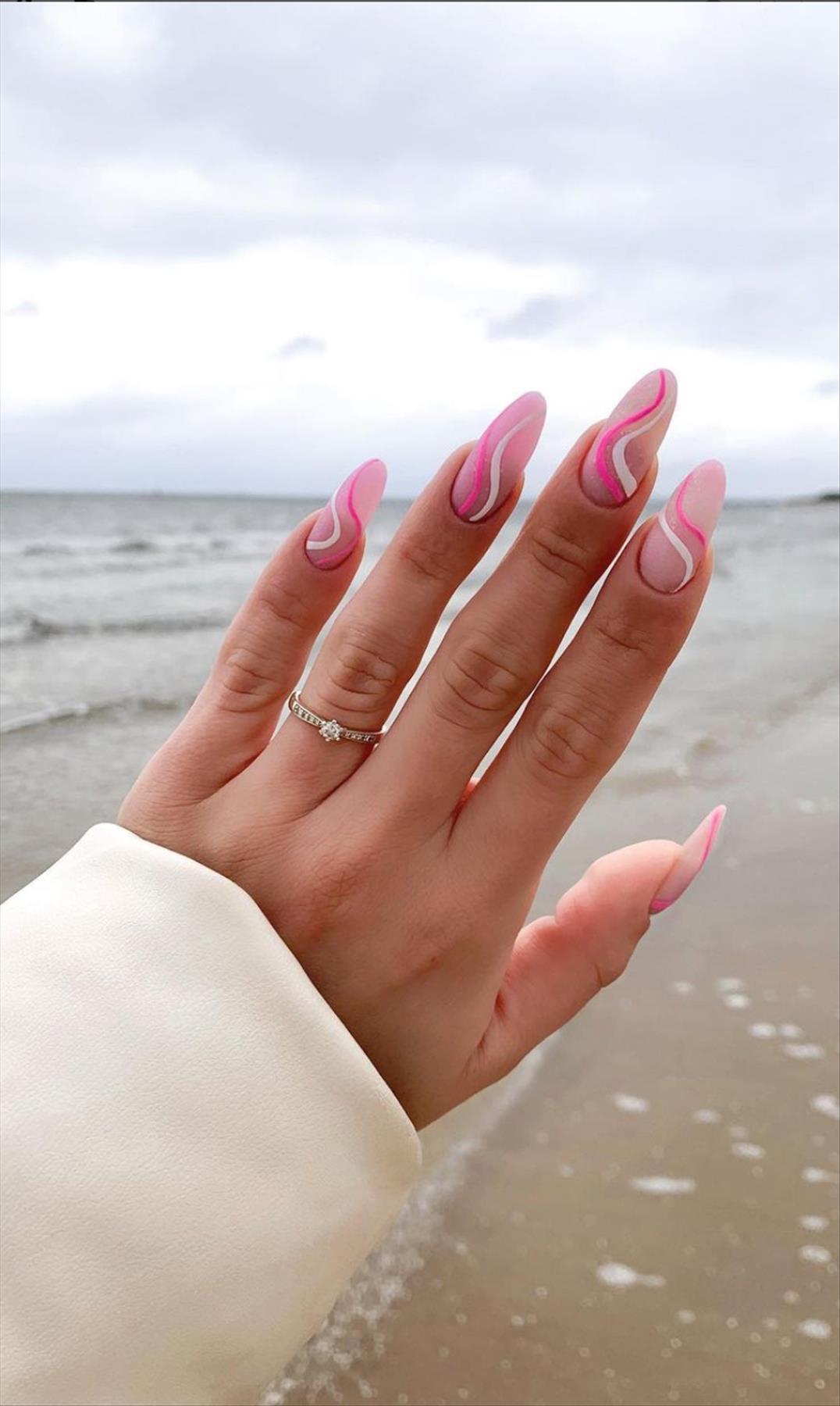 French Pink Tip Nails & Pink Nails For Your Next Manicure