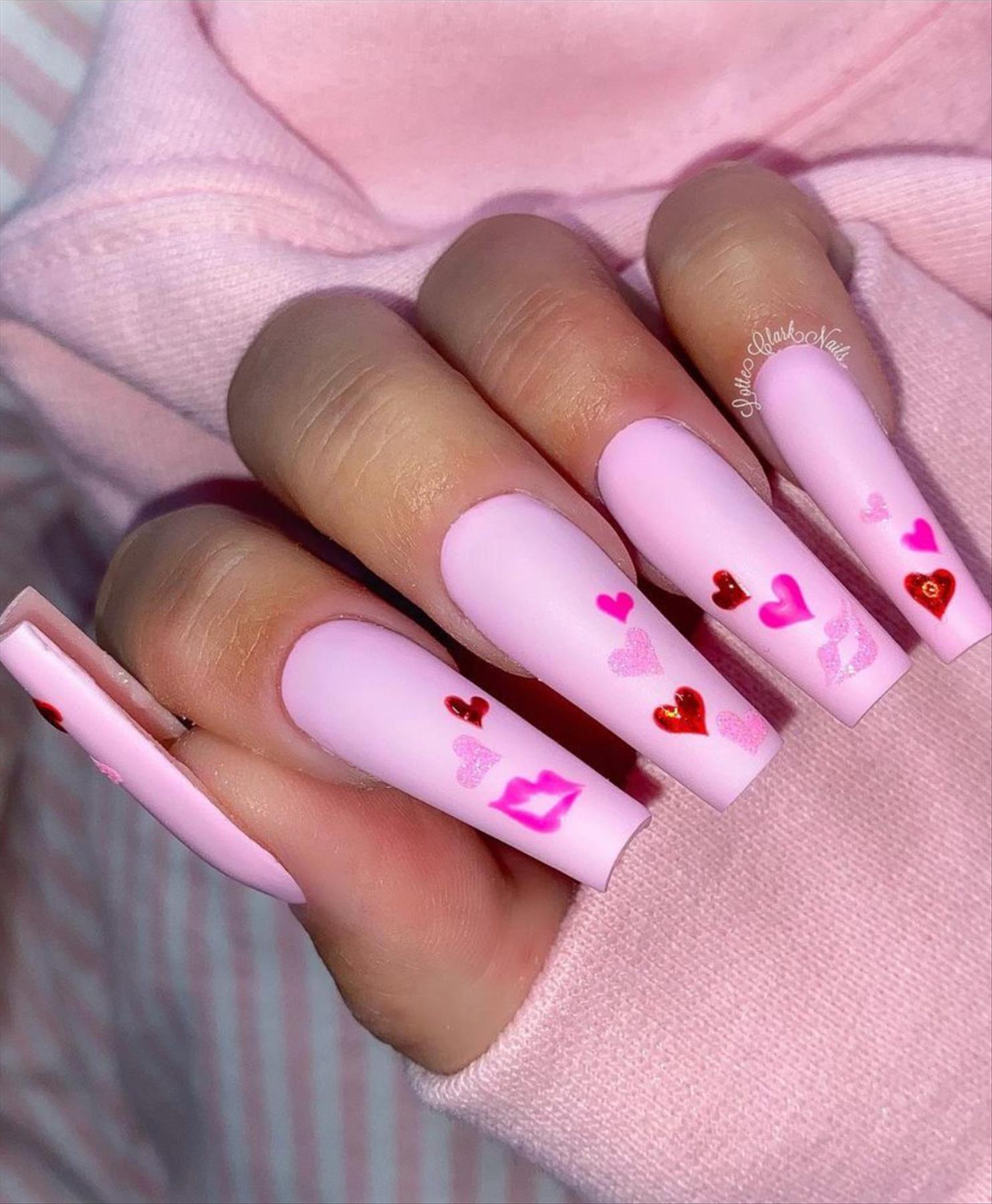 French Pink Tip Nails & Pink Nails For Your Next Manicure