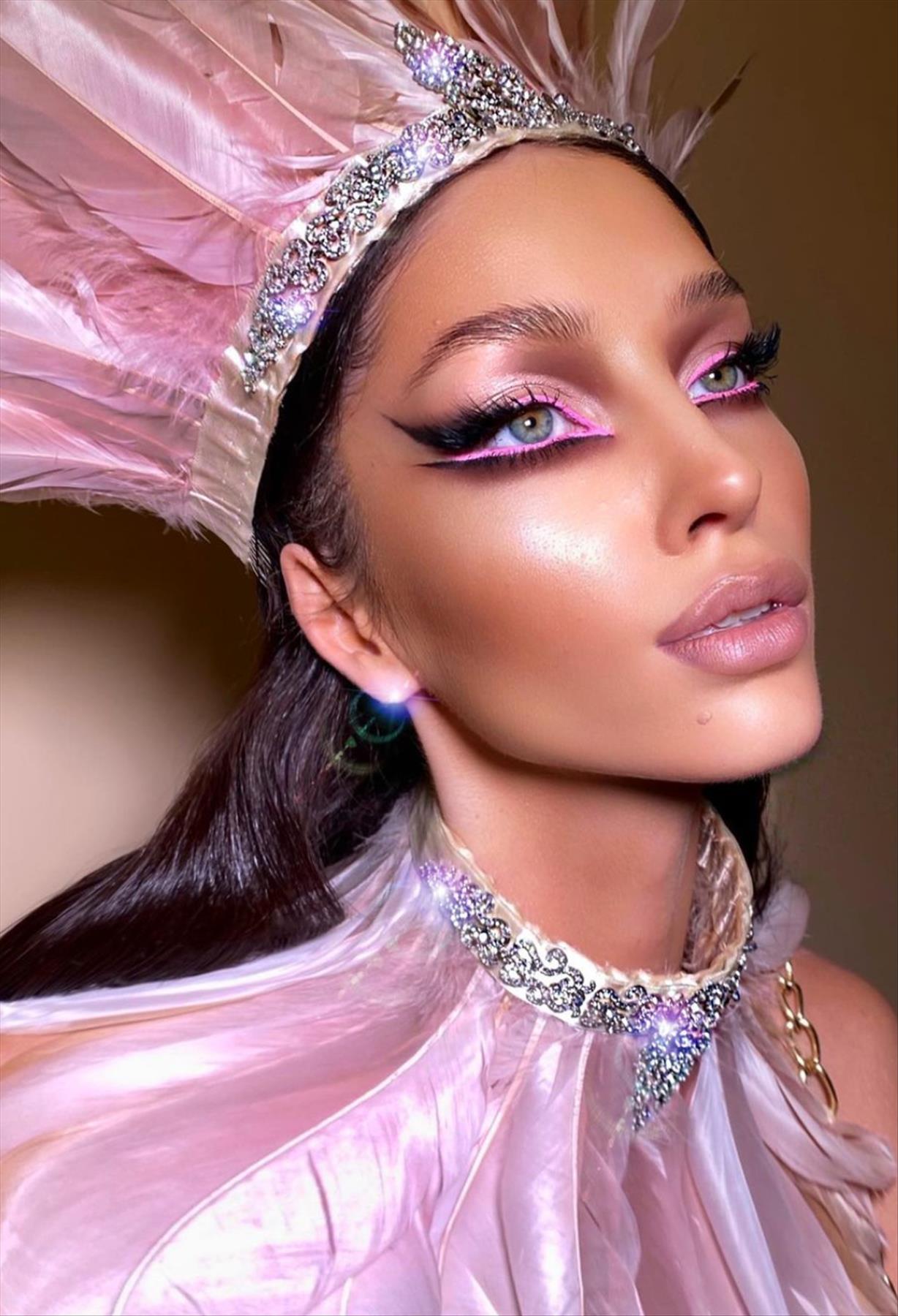 Best Pink Eyeshadows Makeup Looks for 2022 Fashion Trends