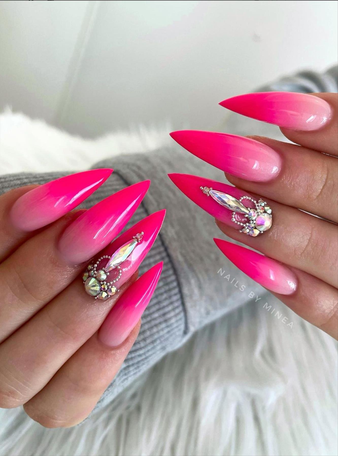 Best glitter ombre nails design ideas that are trending