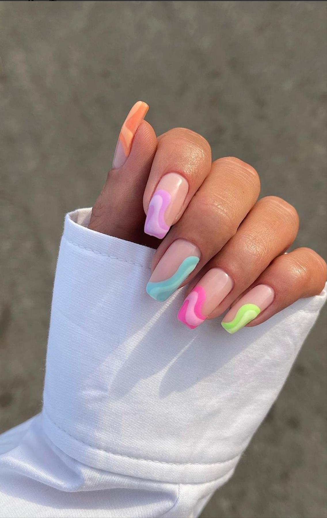 Best Short French tip coffin nails for Spring nails 2022 trends