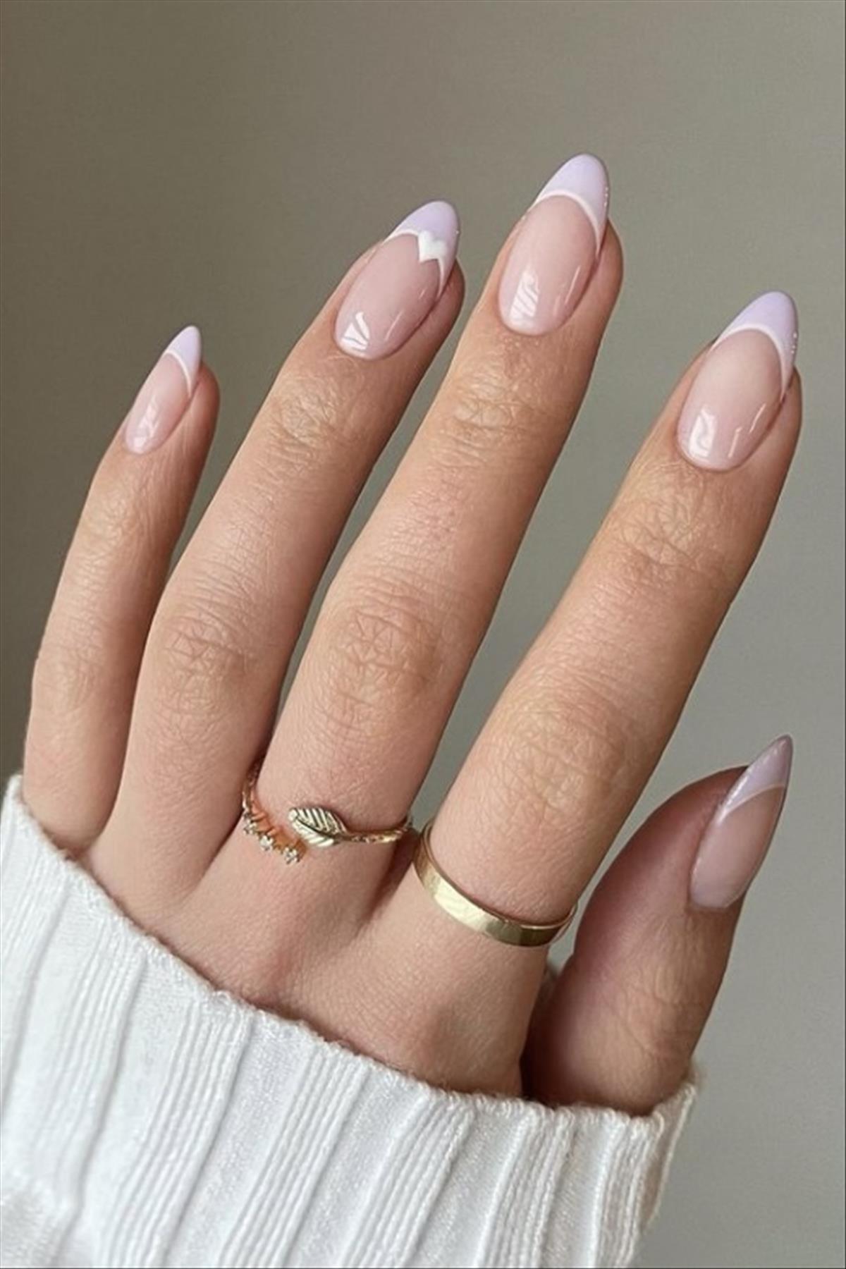 Romantic Valentine's Day nails for 14th February nails 2022