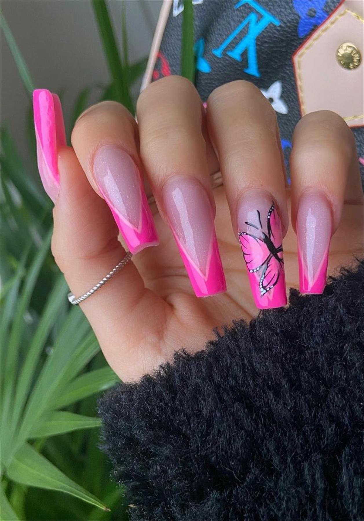 French Pink Tip Nails & Pink Nails For Your Next Manicure