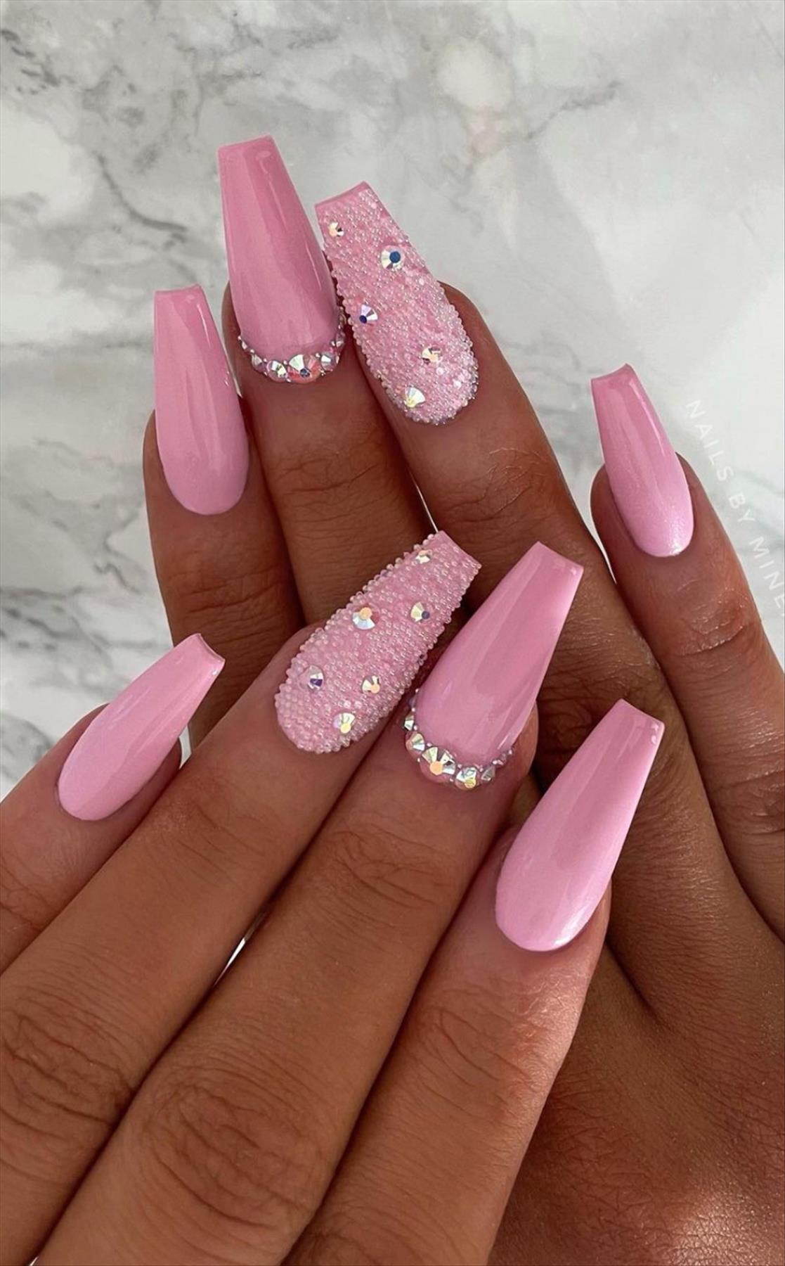 Best glitter ombre nails design ideas that are trending