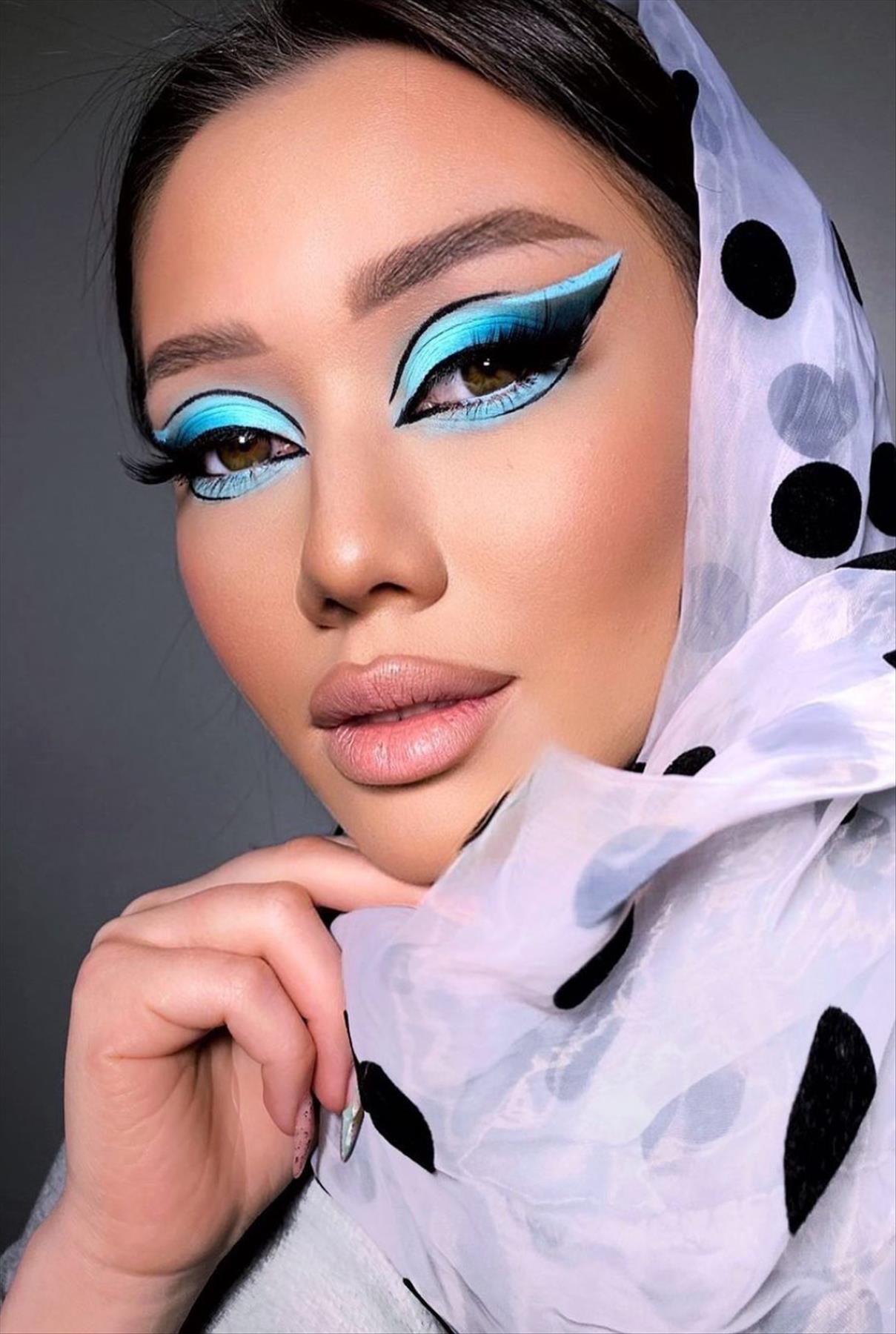 Dreamy Blue Eyeshadow Makeup Looks For Every Eye Color