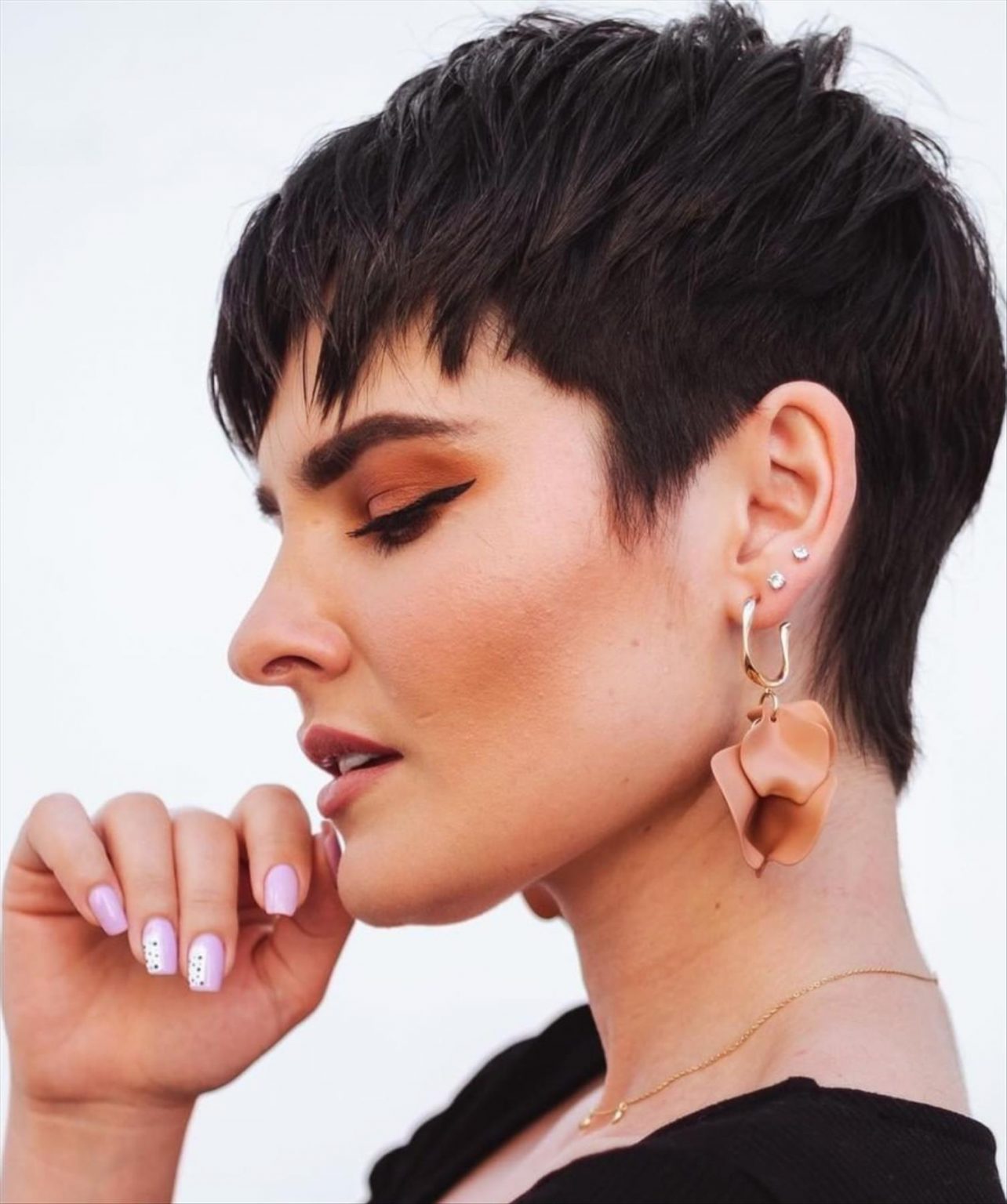 32 Cool short pixie hairstyles for women 2022 - Mycozylive.com