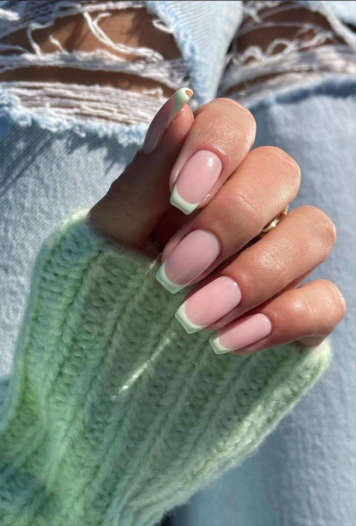 Best Short French tip coffin nails for Spring nails 2022 trends