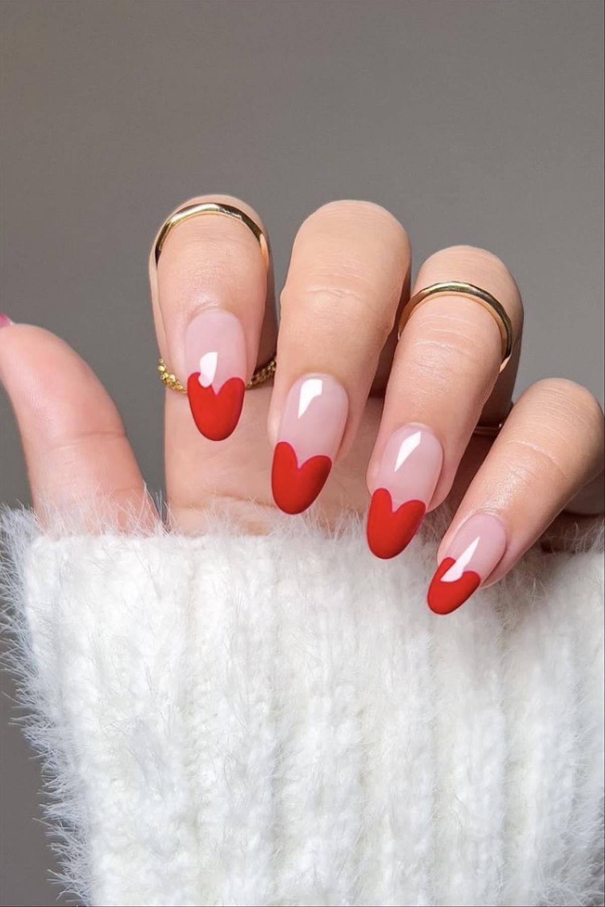 Romantic Valentine's Day nails for 14th February nails 2022