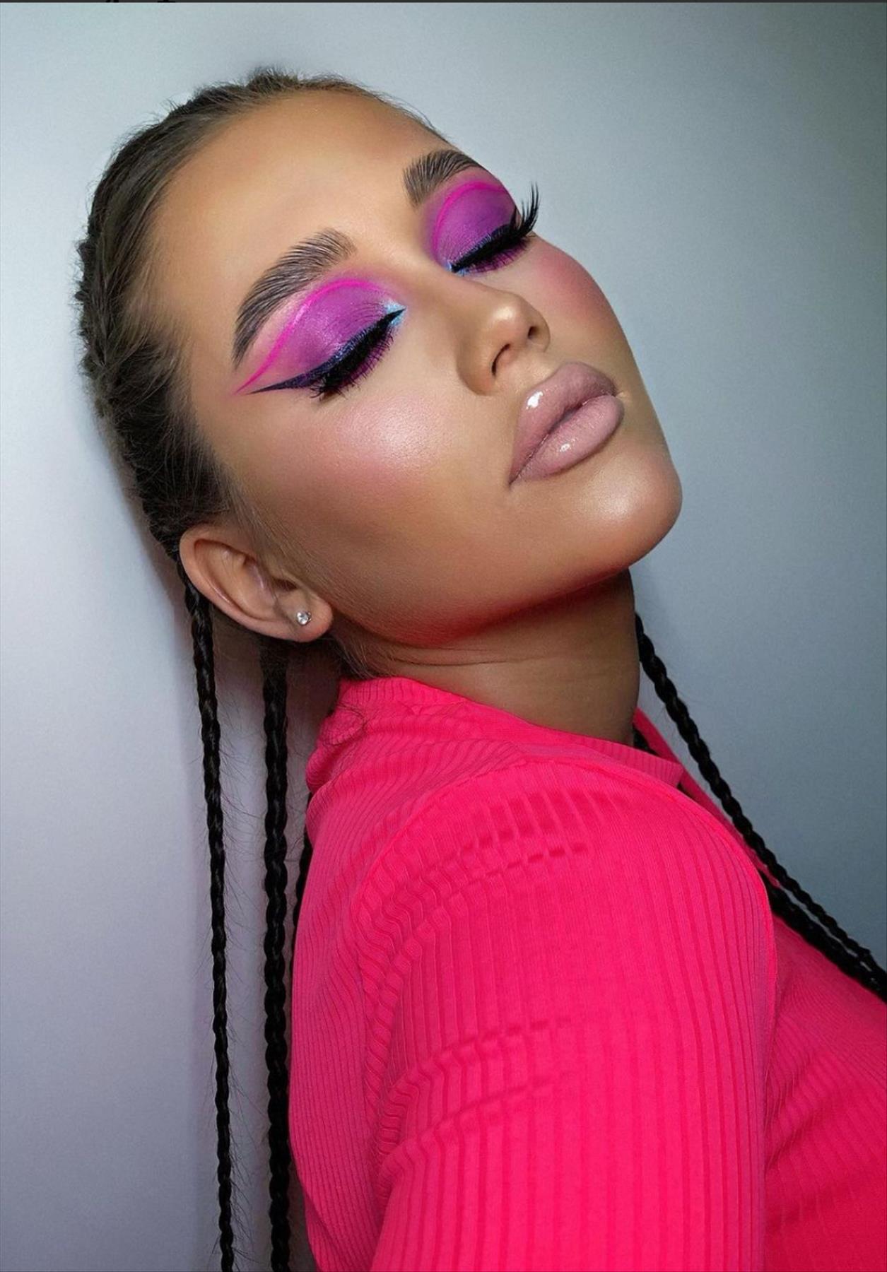 Best Pink Eyeshadows Makeup Looks for 2022 Fashion Trends