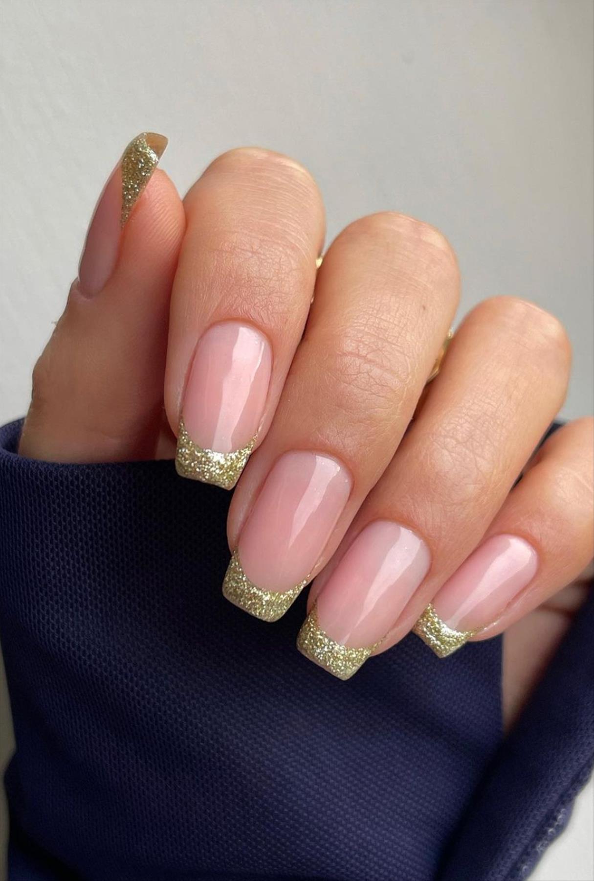 Best Short French tip coffin nails for Spring nails 2022 trends