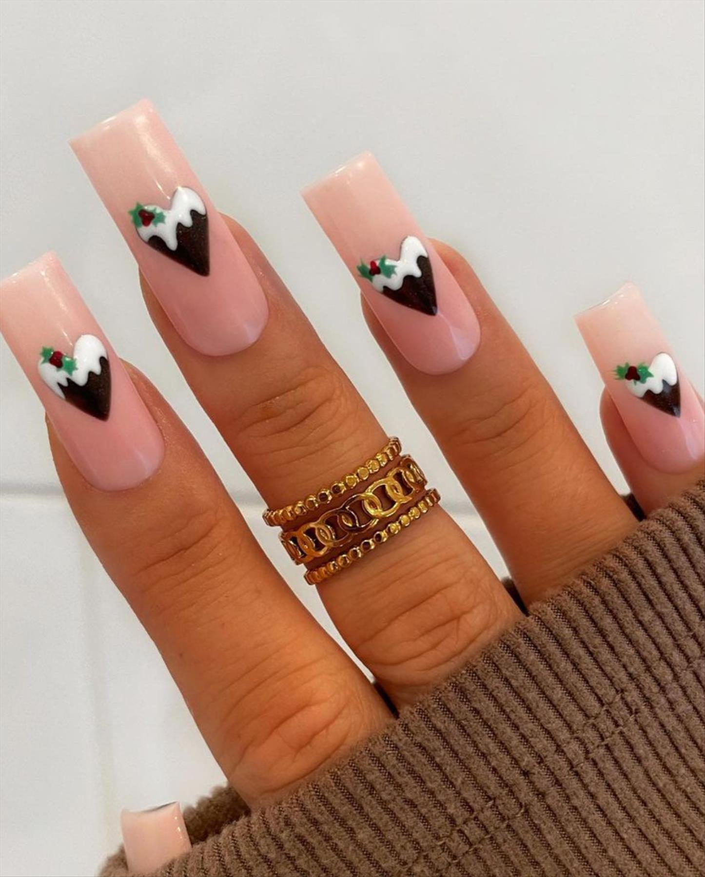 Romantic Heart Nail Art Perfect For Valentine's Manicures 2022