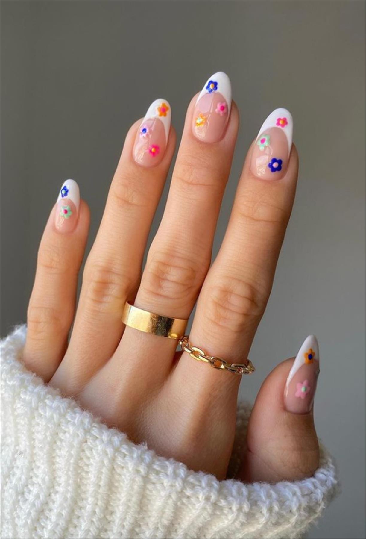 Trending Spring nails with floral nail designs ideas