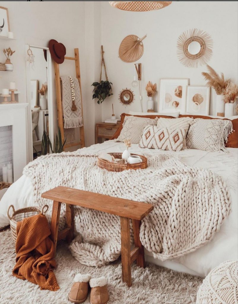 24 Bohemian Bedroom Decoration Ideas for Cozy sleeping Space