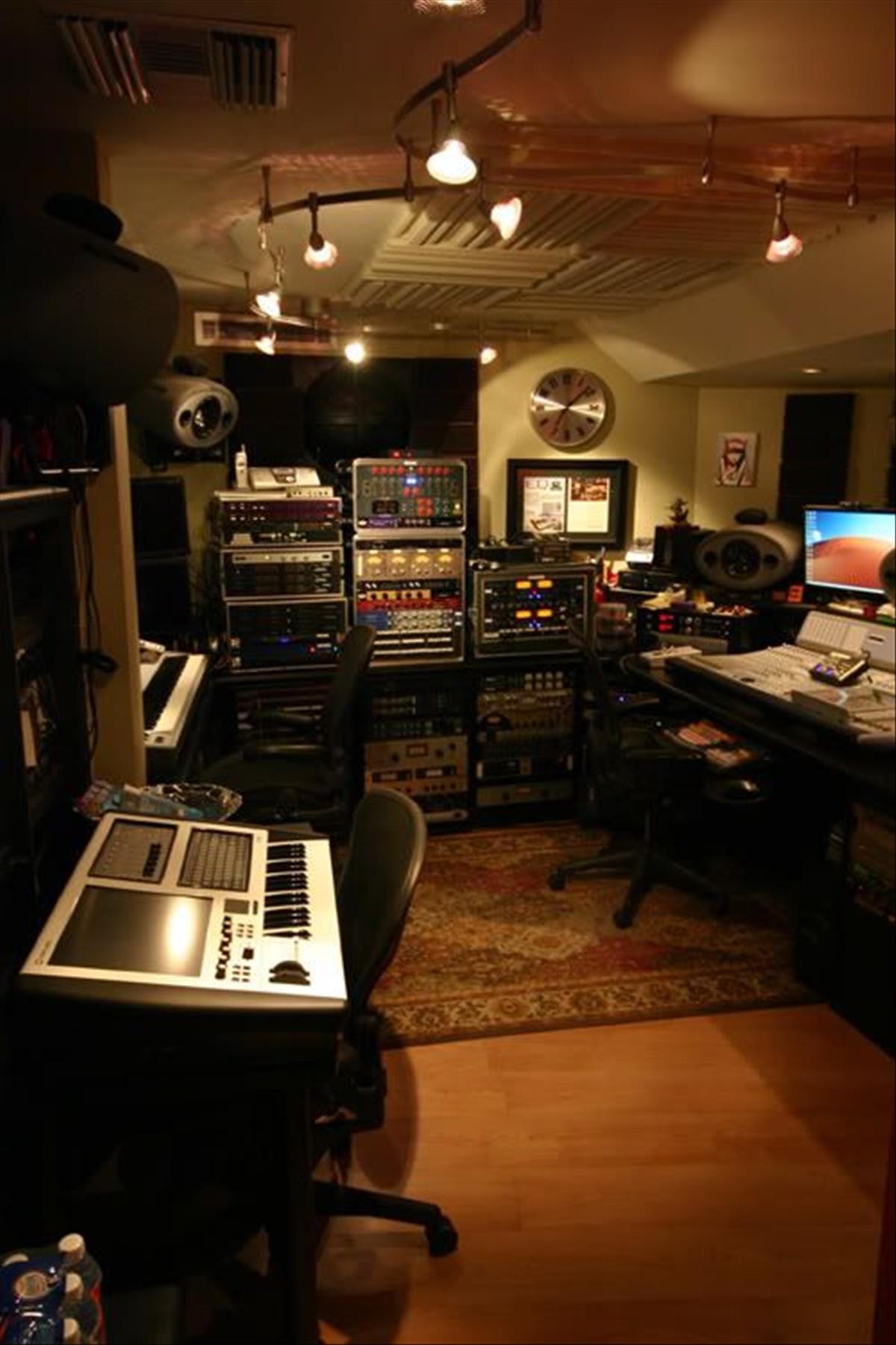 Cool Home Music Studio Decoration Ideas & Inspiration