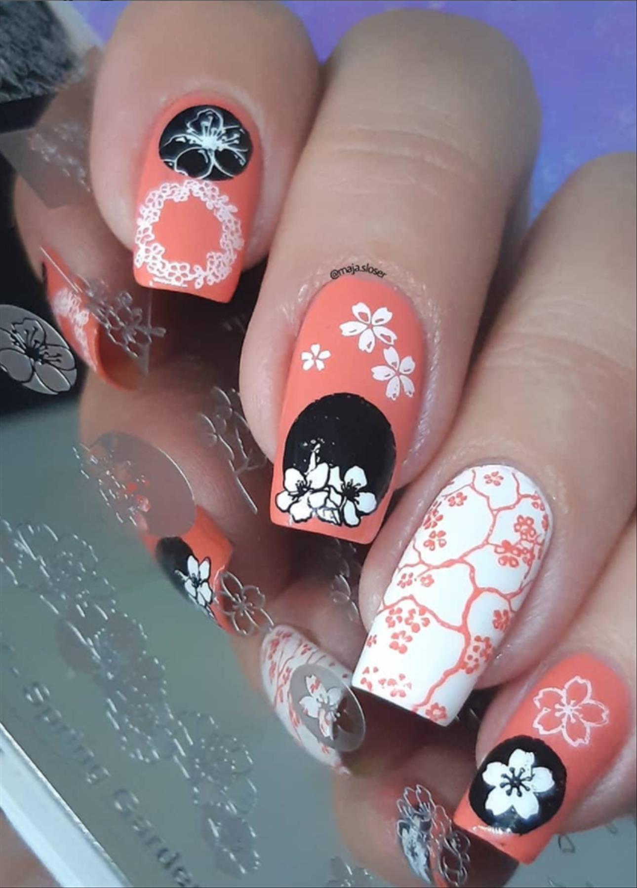 Trending Spring nails with floral nail designs ideas