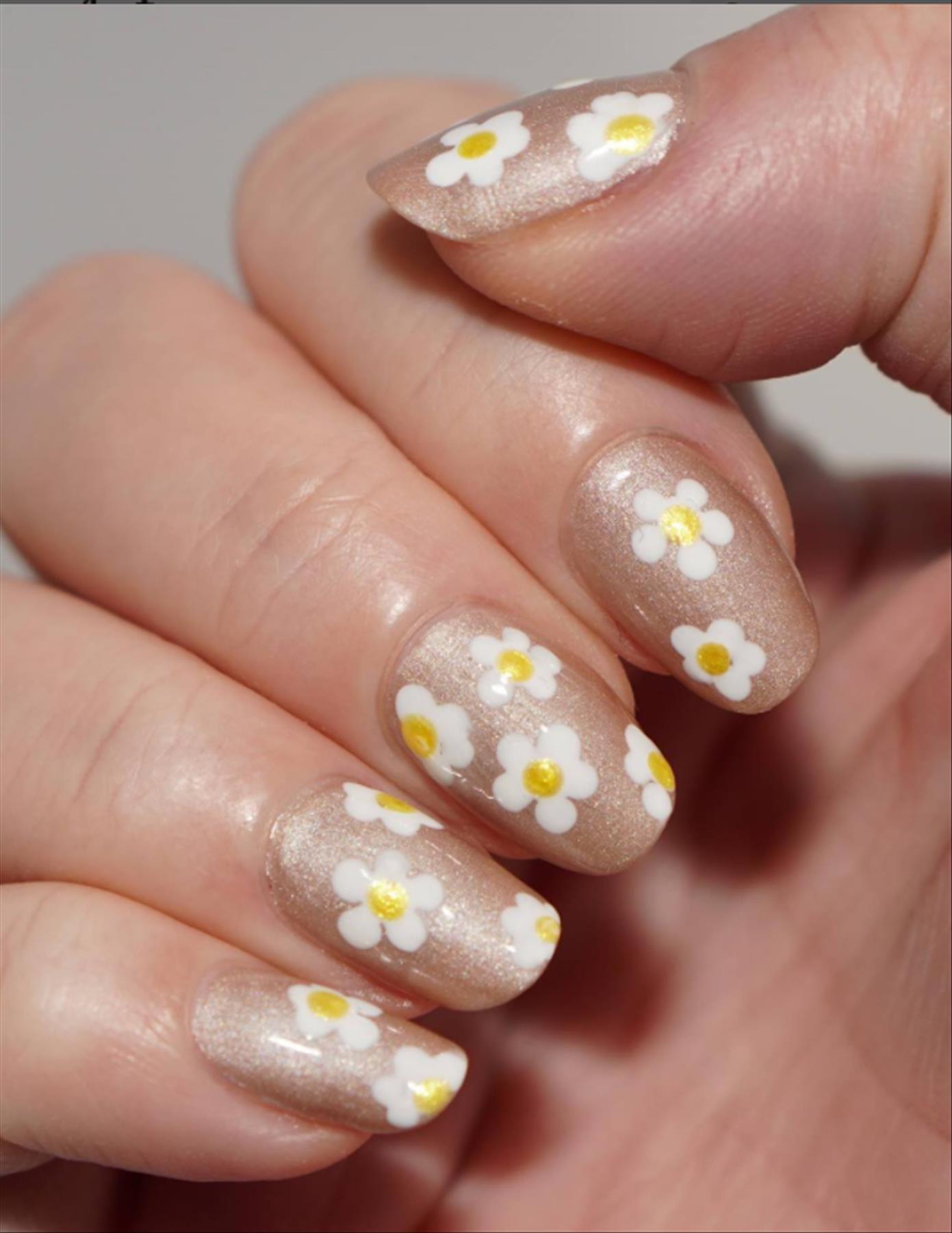 Trending Spring nails with floral nail designs ideas