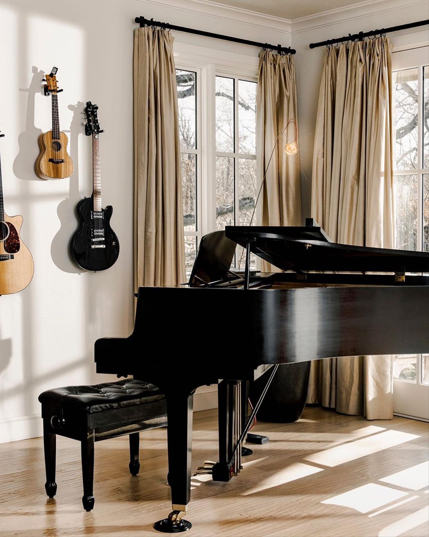 Cool Home Music Studio Decoration Ideas & Inspiration