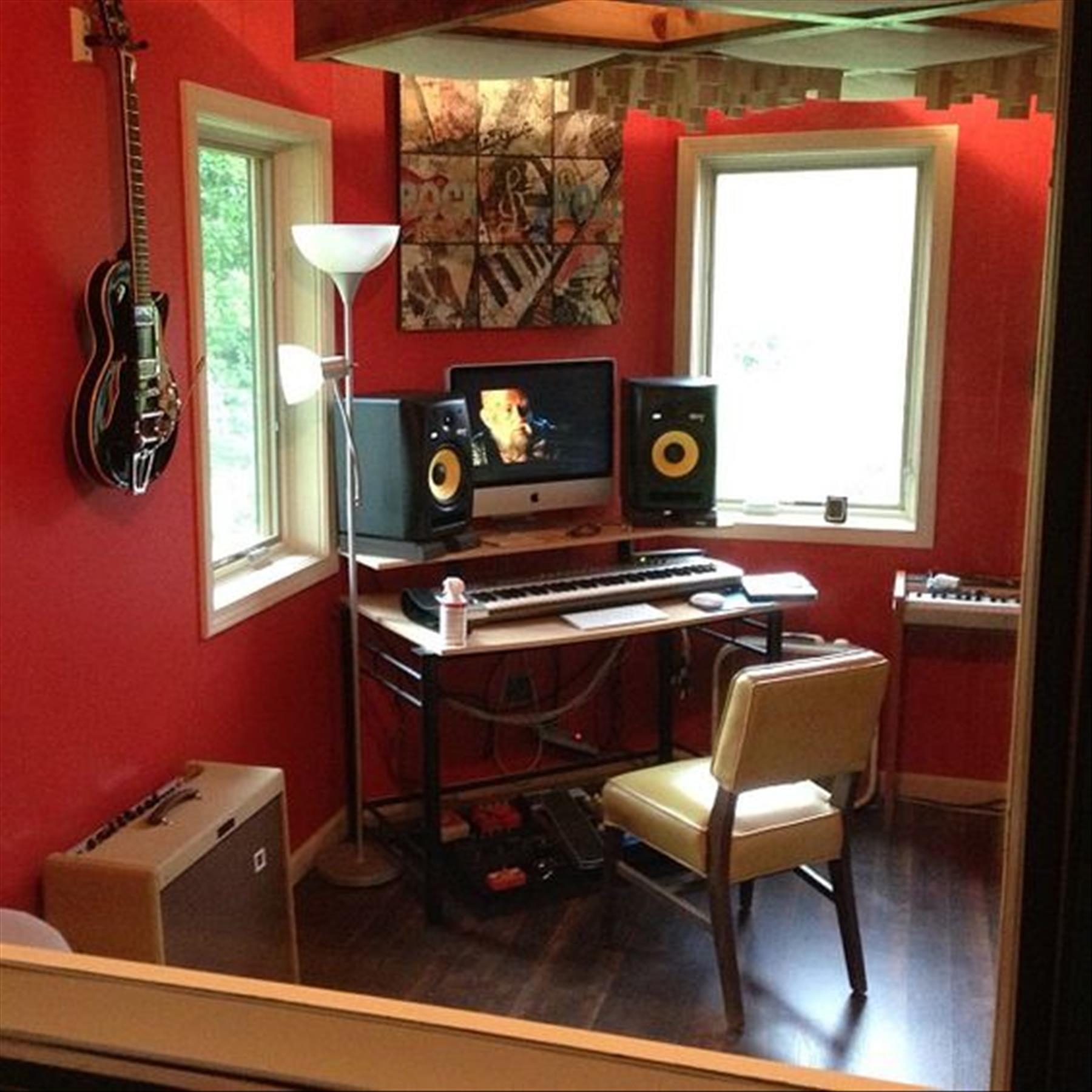 Cool Home Music Studio Decoration Ideas & Inspiration