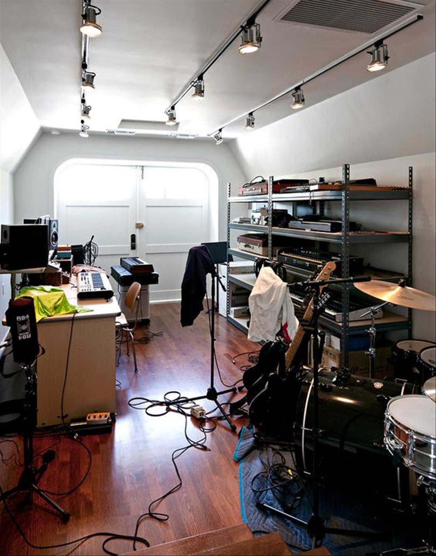 Cool Home Music Studio Decoration Ideas & Inspiration