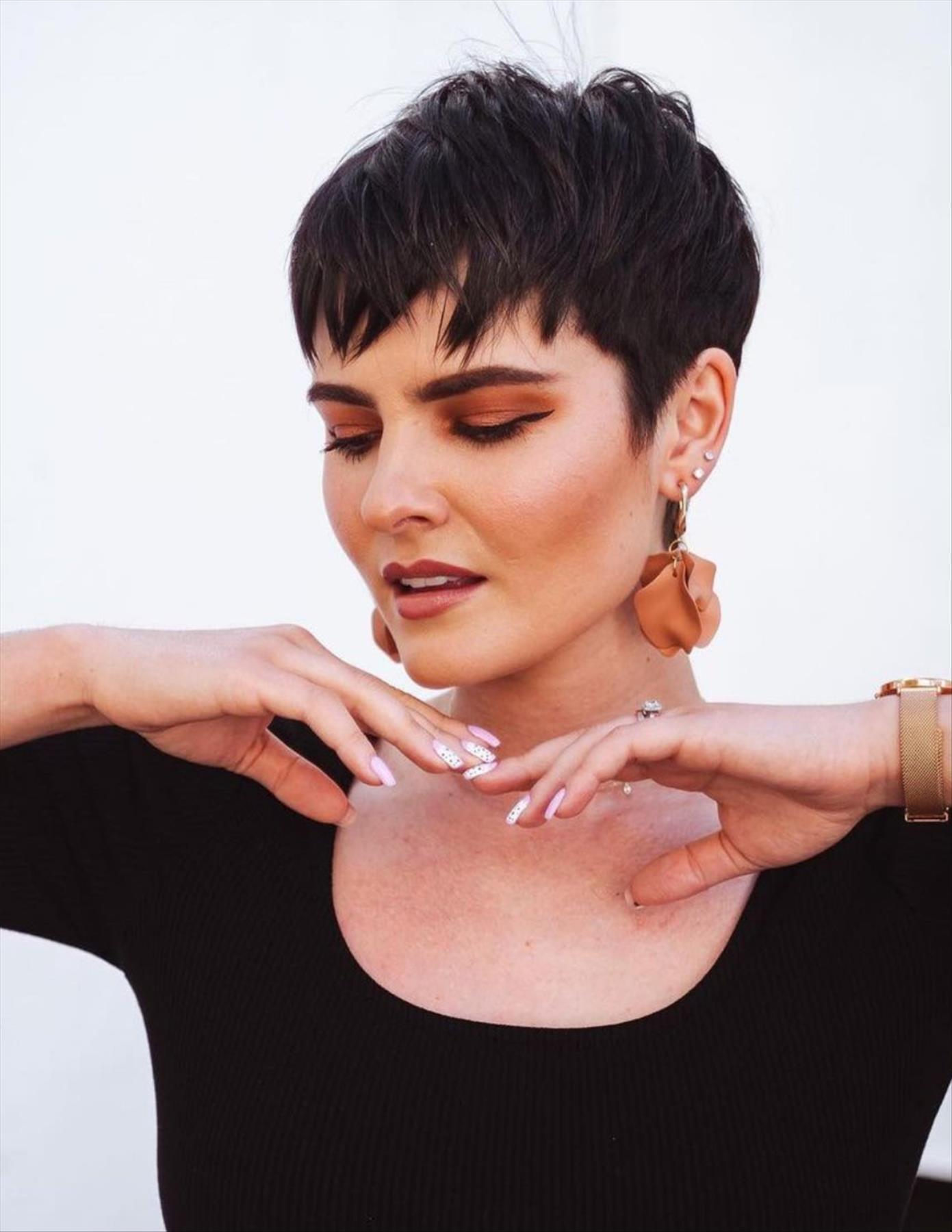 Bold Short Asymmetrical Pixie Cuts with  Bangs Hard To Resist