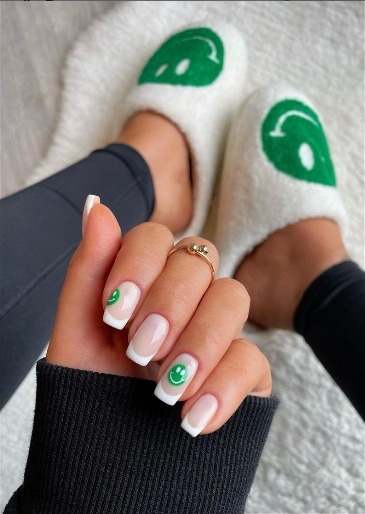  Trendy Summer Nail Designs with Short Square Nails 2022