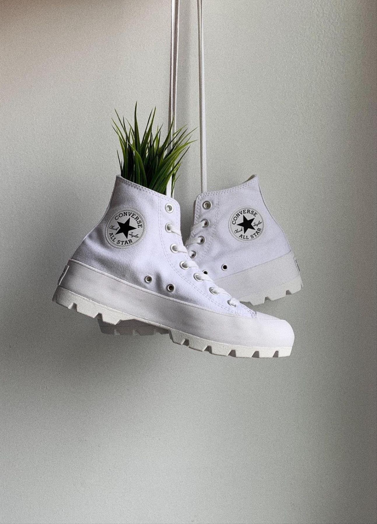 DIY plants in shoes: Recycled Footwear makes a Great Garden Planter