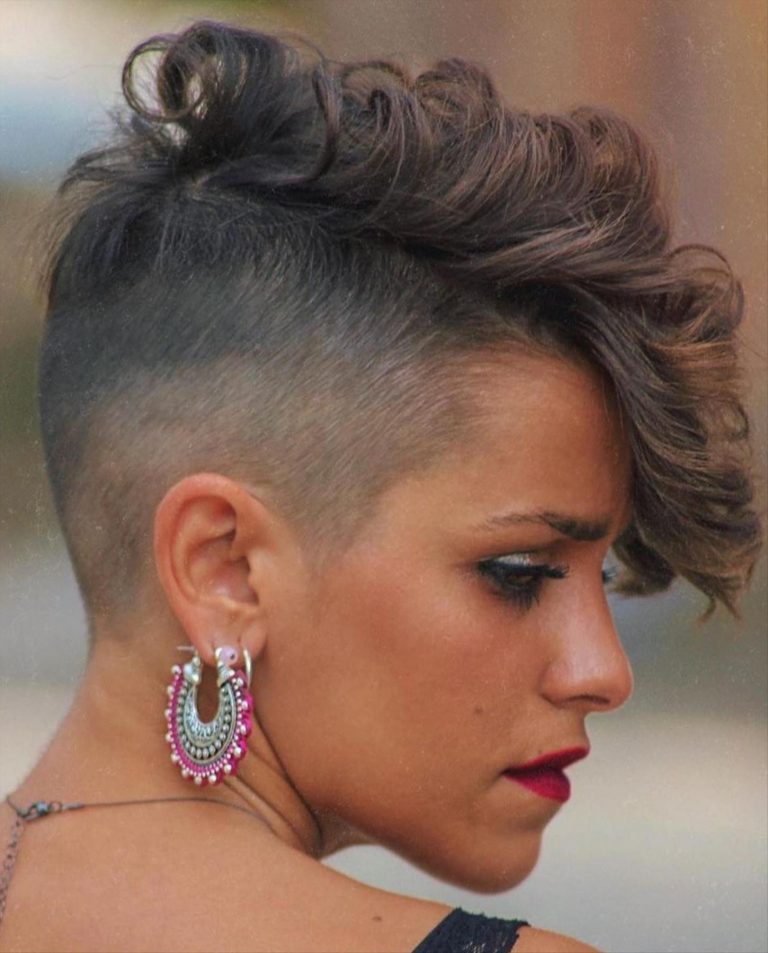 32 Bold Short Asymmetrical Pixie Cuts with Bangs Hard To Resist
