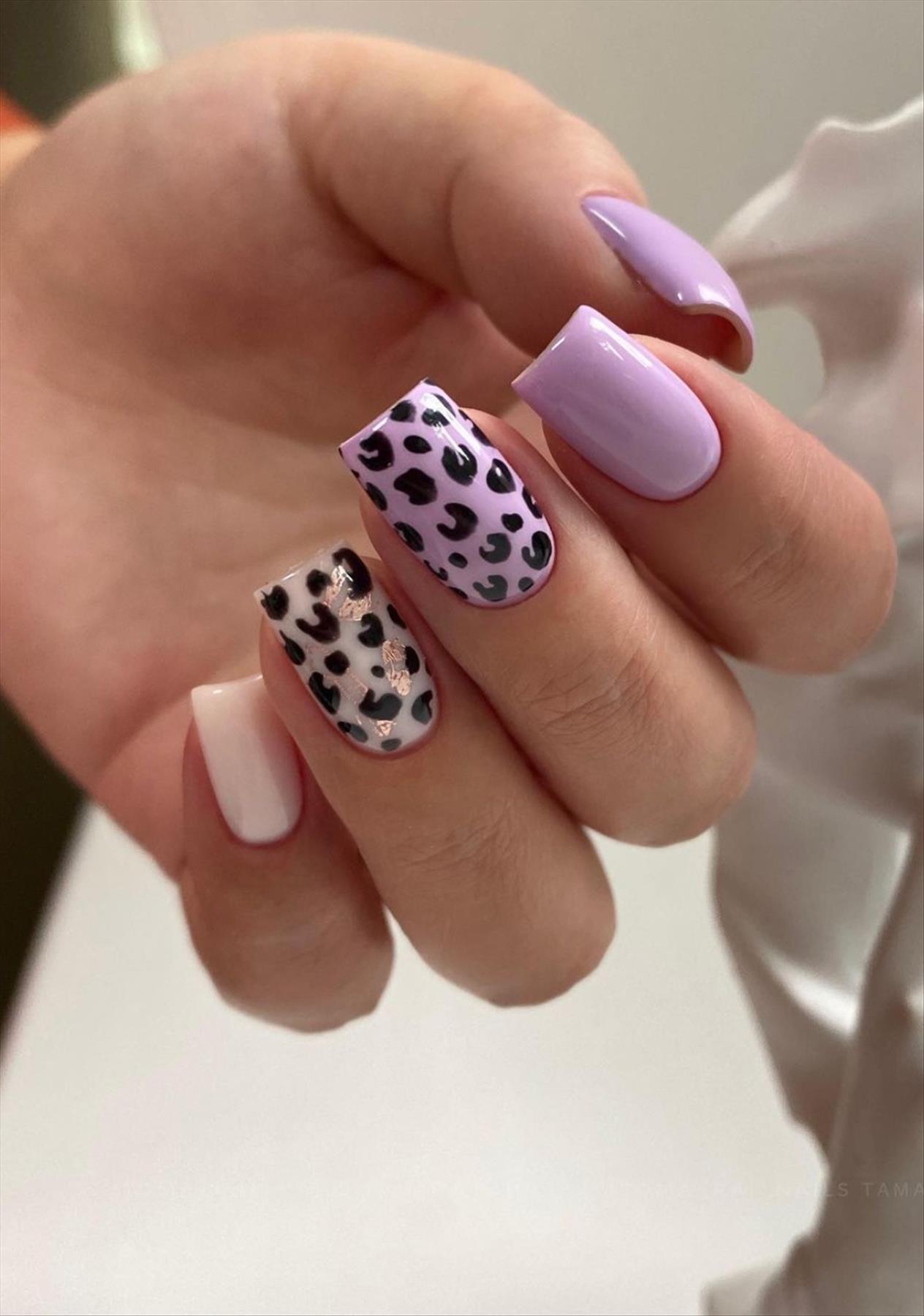  Trendy Summer Nail Designs with Short Square Nails 2022