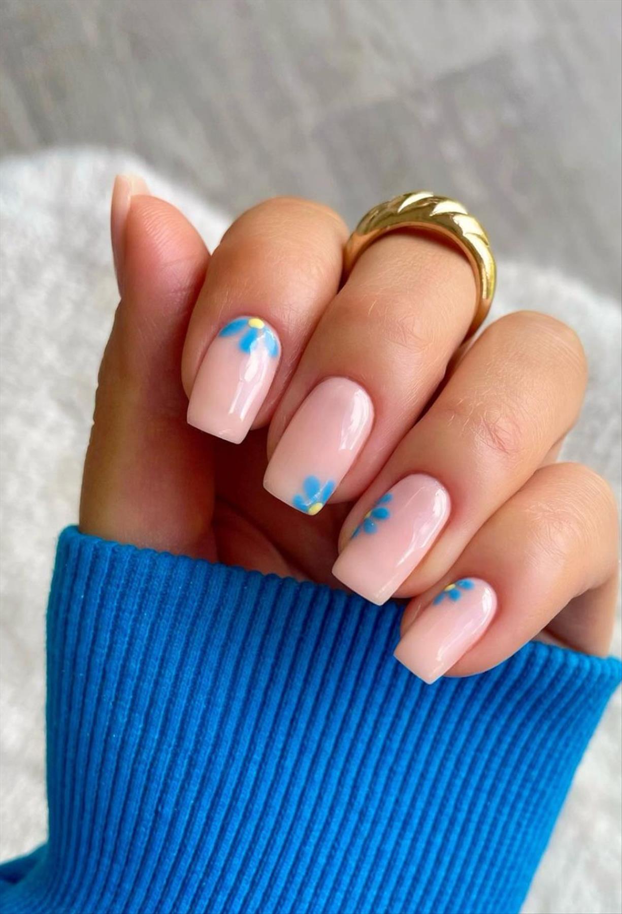  Trendy Summer Nail Designs with Short Square Nails 2022