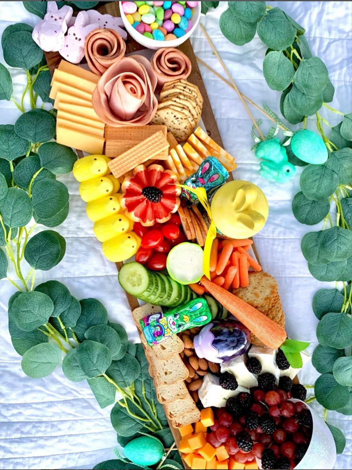 22 Pretty Easter Charcuterie Boards Everyone Will Enjoy 2022!