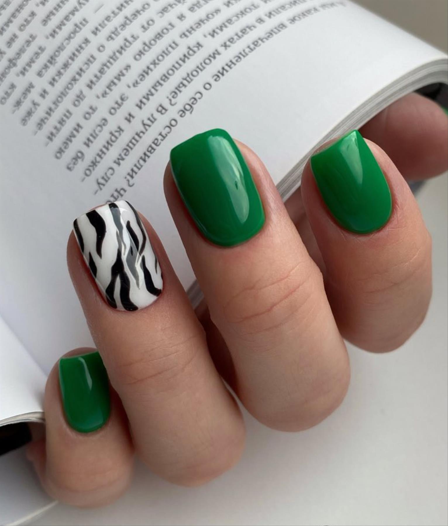 Best Green Nails Design To Get This Summer